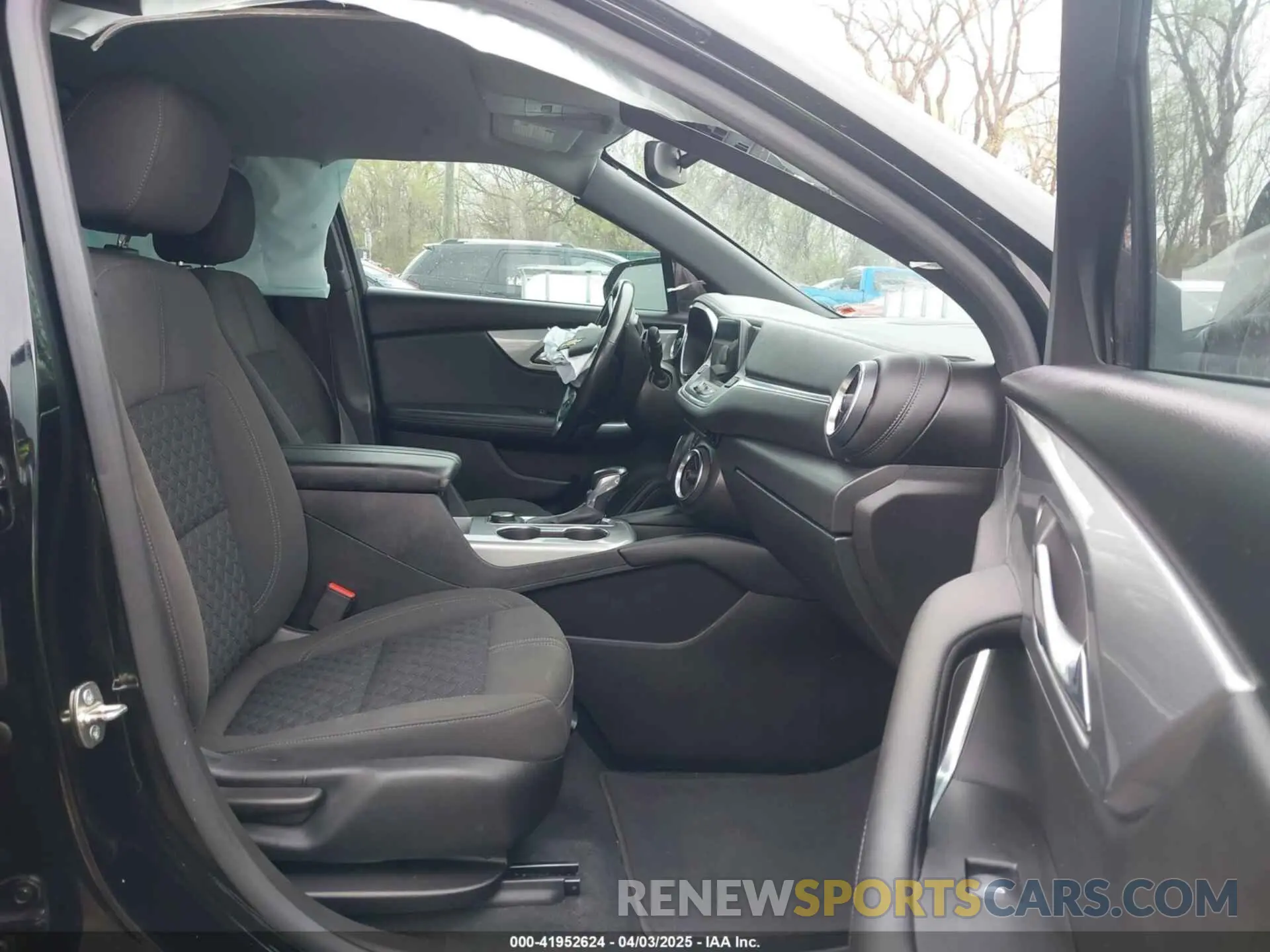5 fotografías del automóvil dañado 3GNKBCRS3KS690354 CHEVROLET BLAZER 2019