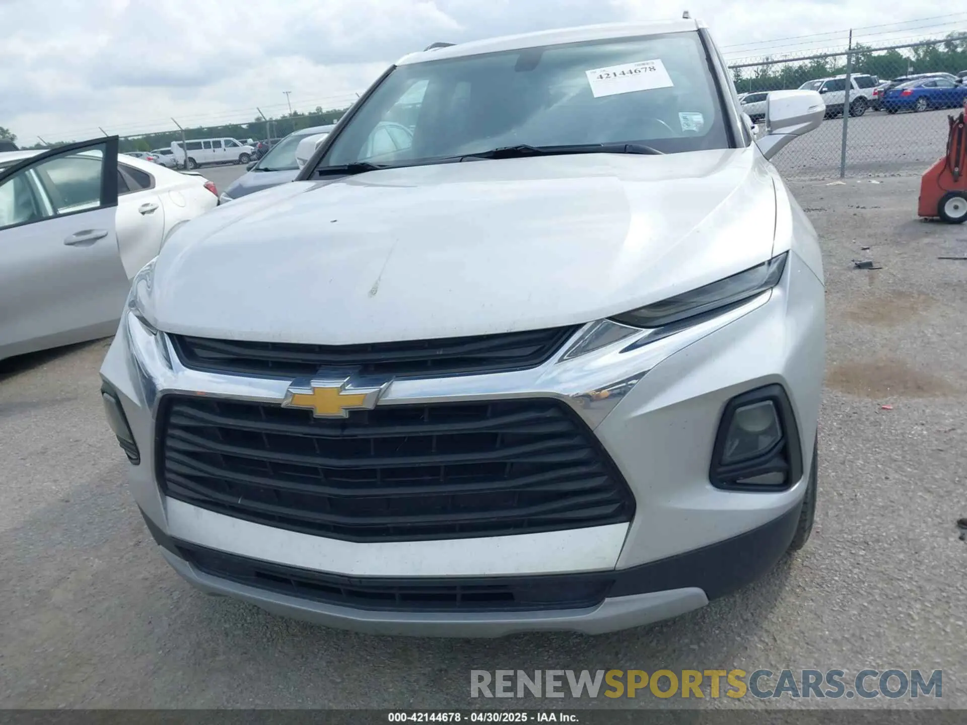 12 fotografías del automóvil dañado 3GNKBCRS8KS657026 CHEVROLET BLAZER 2019