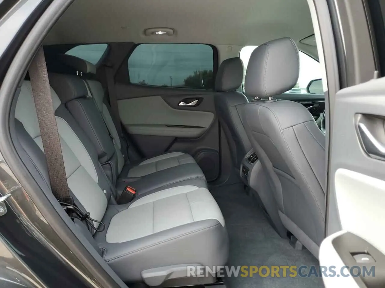 11 fotografías del automóvil dañado 3GNKBDRS0KS682489 CHEVROLET BLAZER 2019