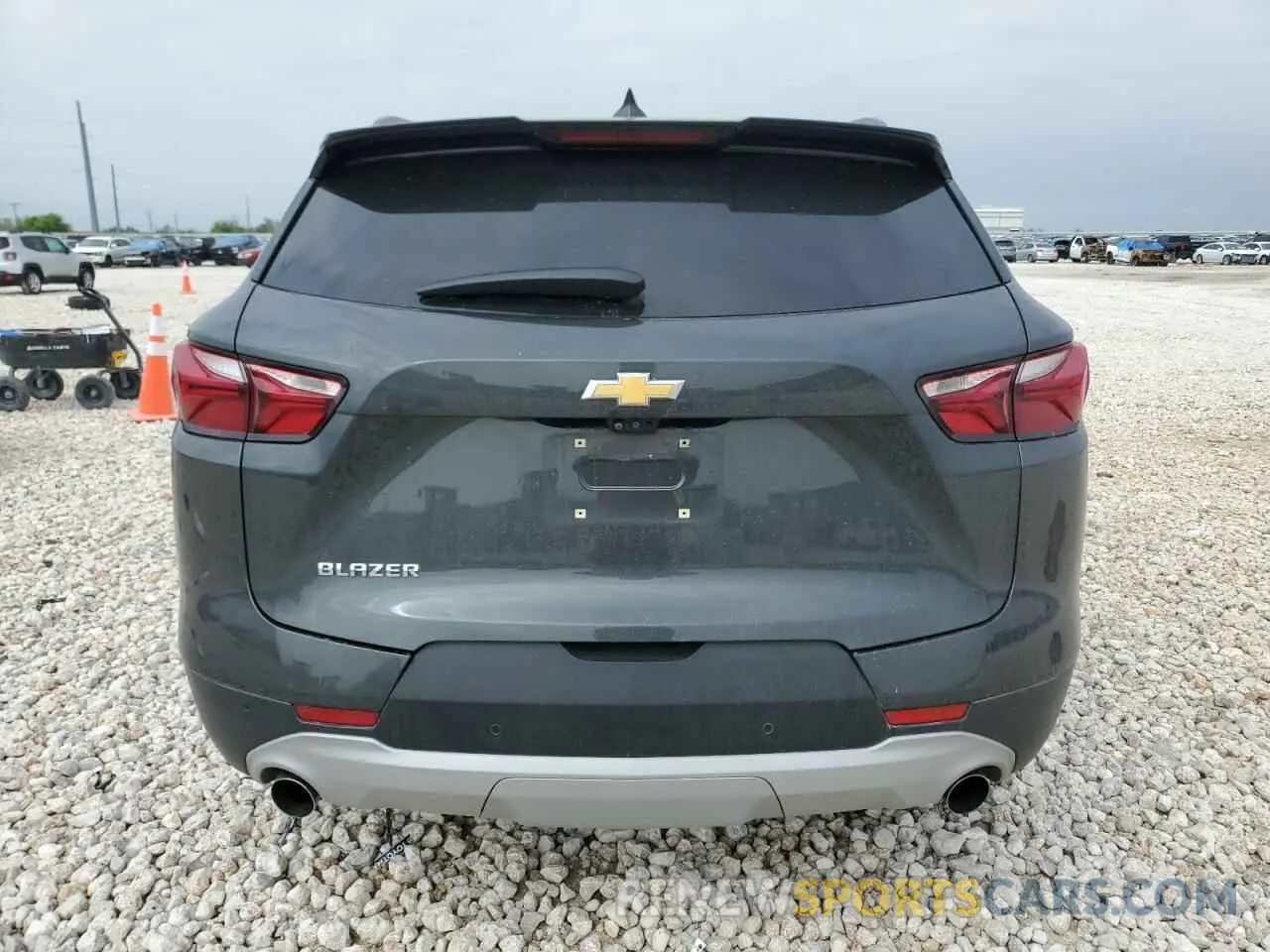 6 fotografías del automóvil dañado 3GNKBDRS0KS682489 CHEVROLET BLAZER 2019