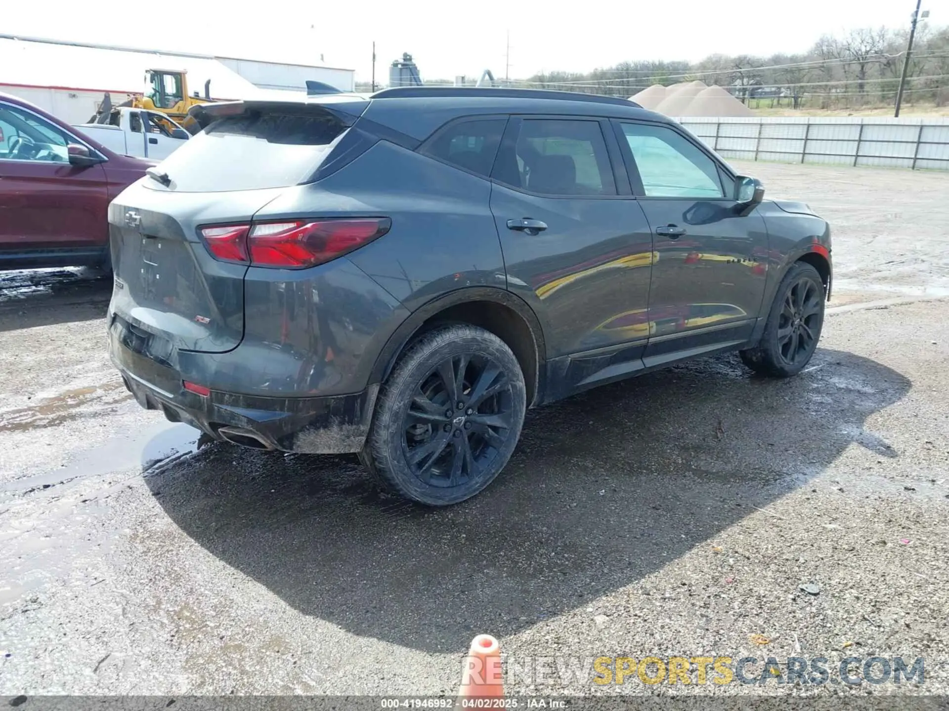 4 fotografías del automóvil dañado 3GNKBERS0KS694793 CHEVROLET BLAZER 2019