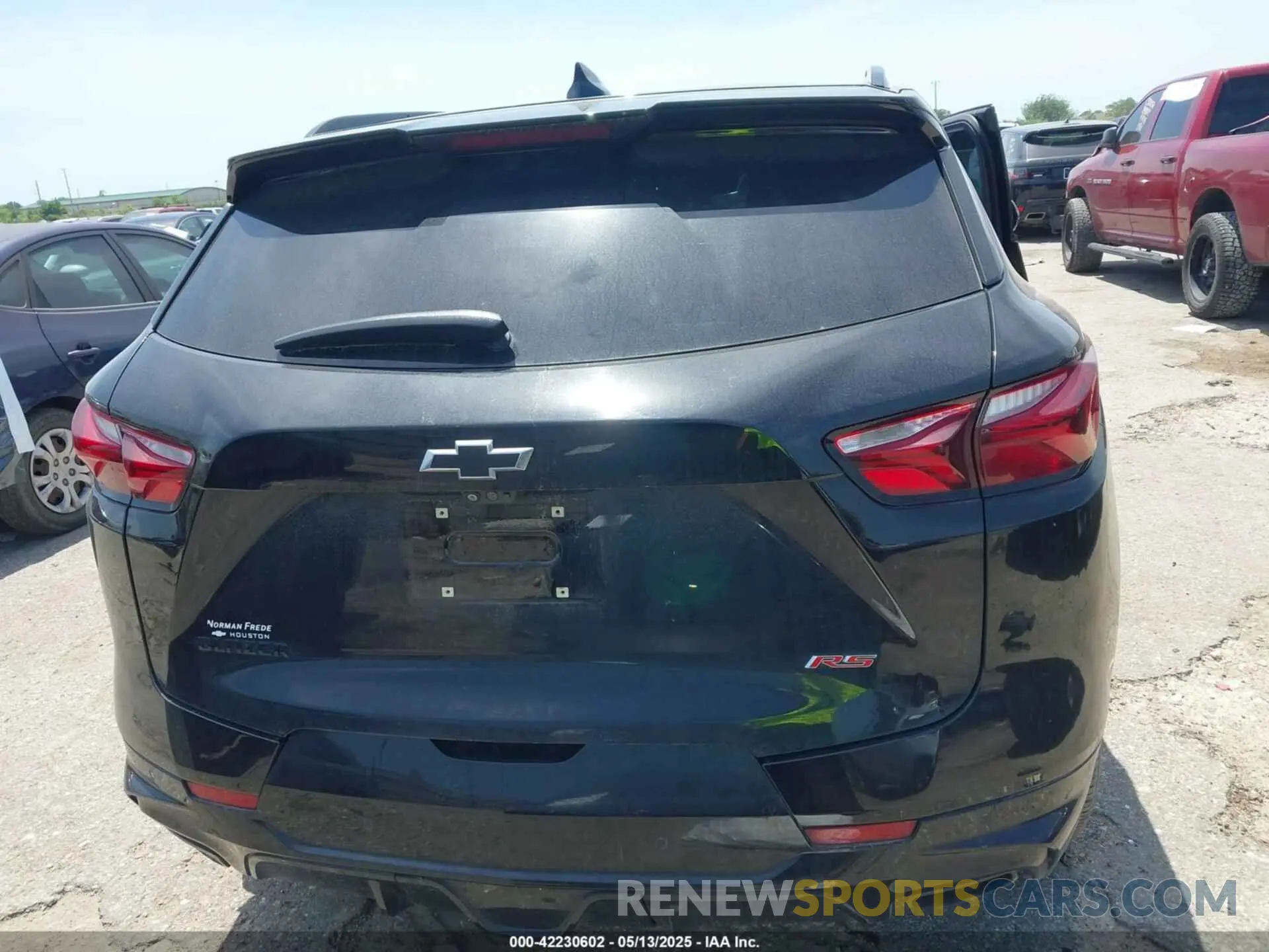 16 fotografías del automóvil dañado 3GNKBERS6KS663807 CHEVROLET BLAZER 2019