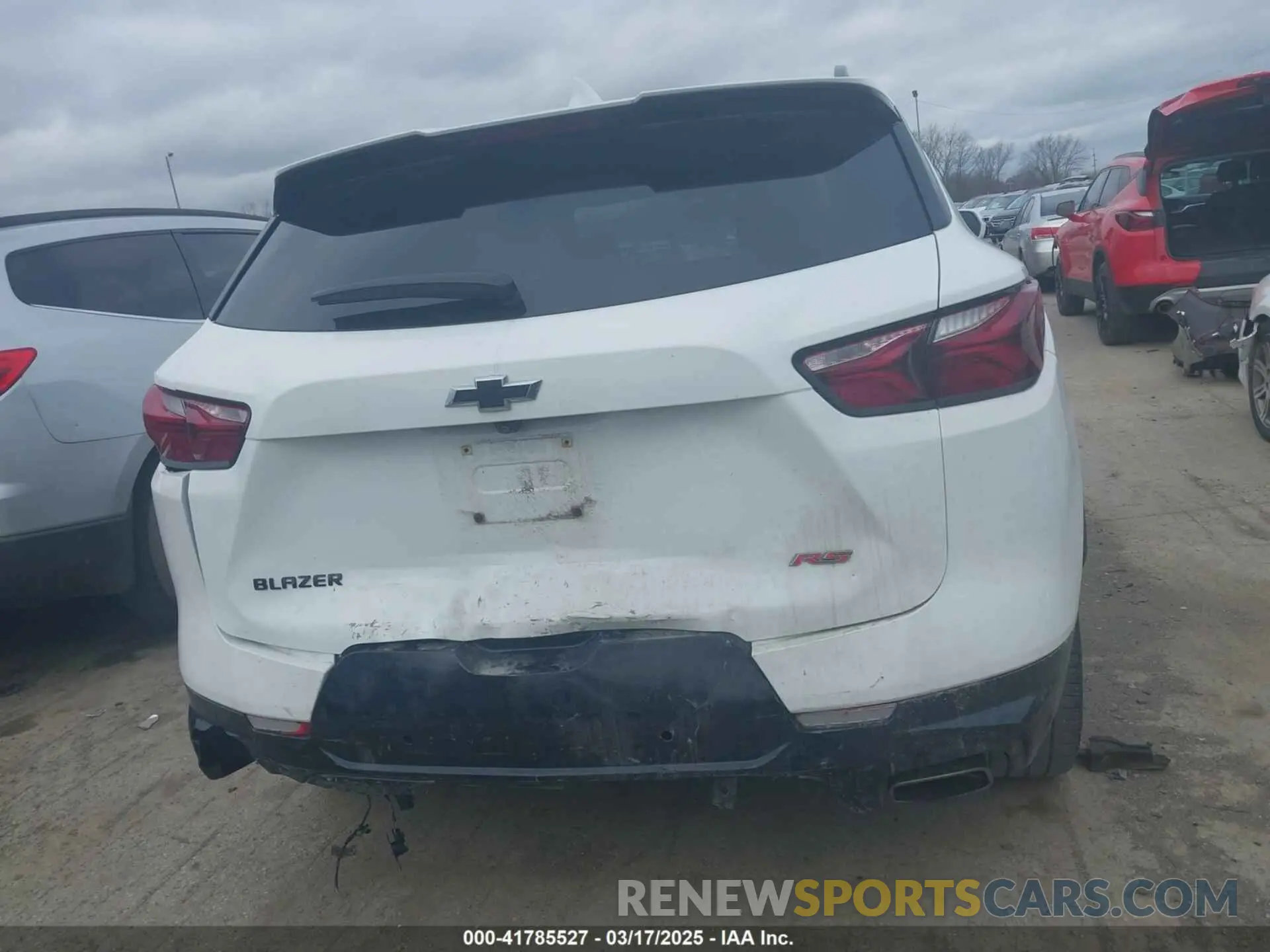 16 fotografías del automóvil dañado 3GNKBERS7KS686187 CHEVROLET BLAZER 2019