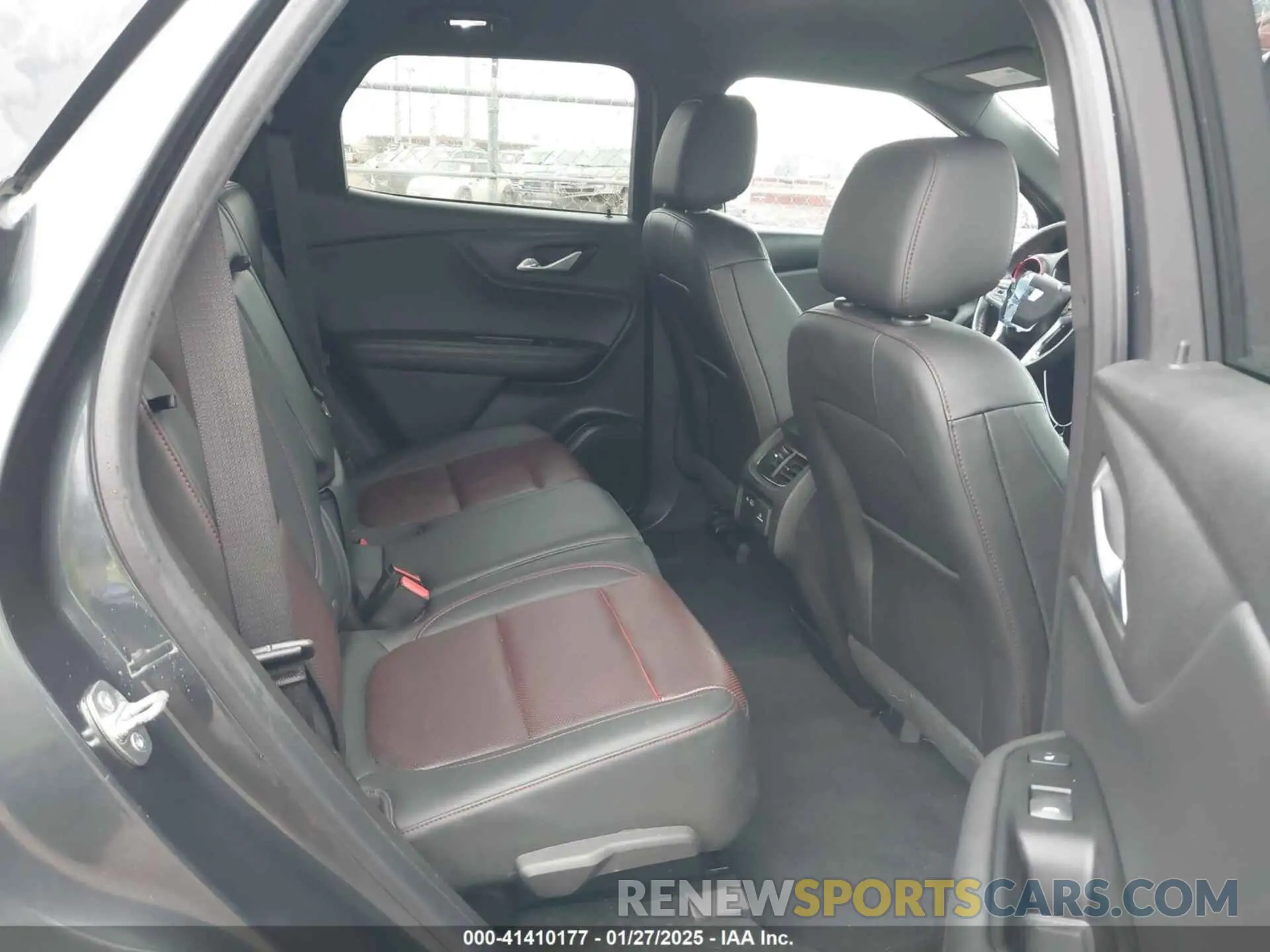 8 fotografías del automóvil dañado 3GNKBERS8KS689910 CHEVROLET BLAZER 2019