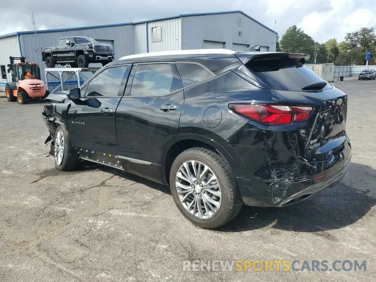 2 fotografías del automóvil dañado 3GNKBFRS4KS690347 CHEVROLET BLAZER 2019