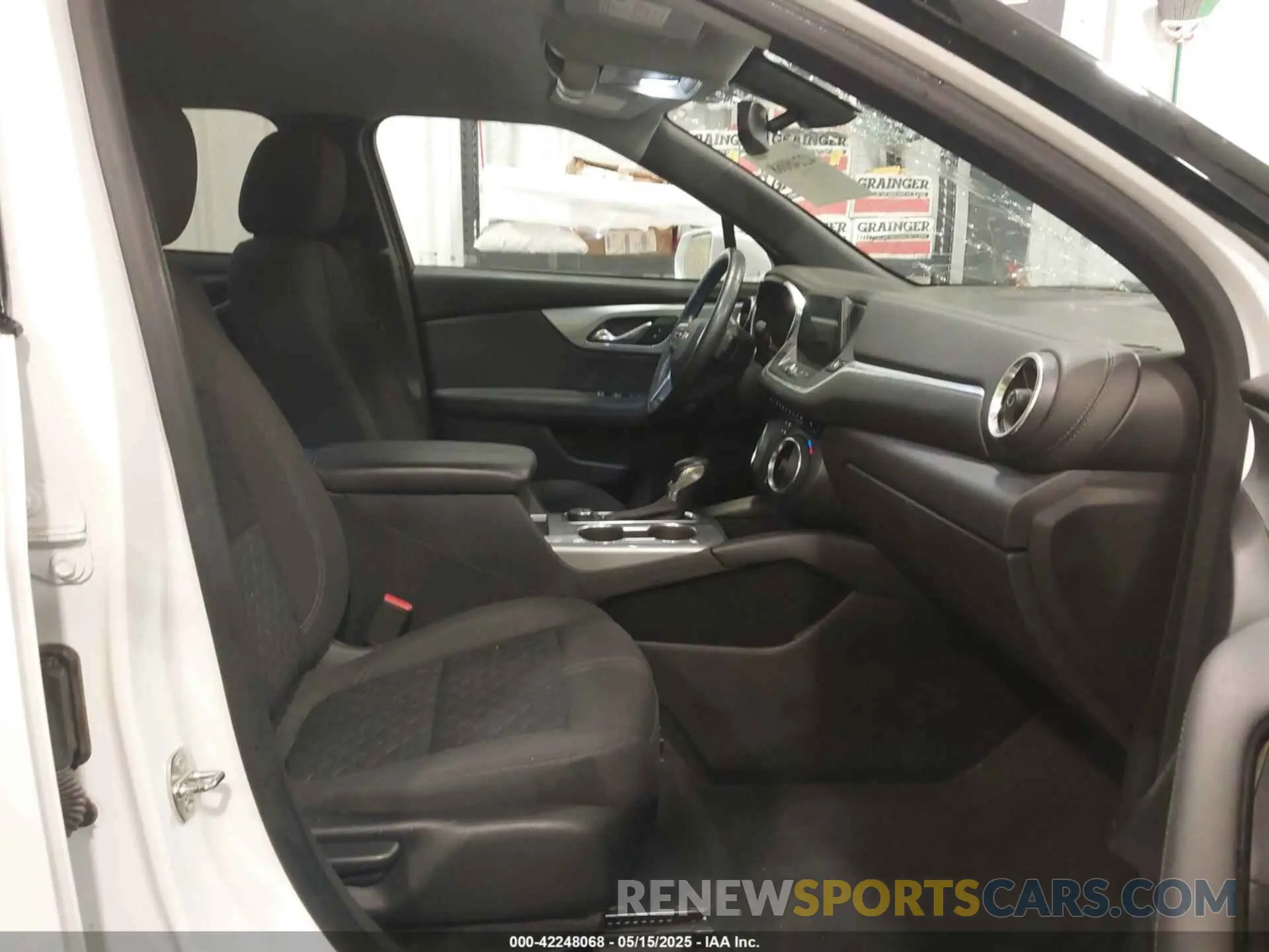 5 fotografías del automóvil dañado 3GNKBGRS2KS694189 CHEVROLET BLAZER 2019