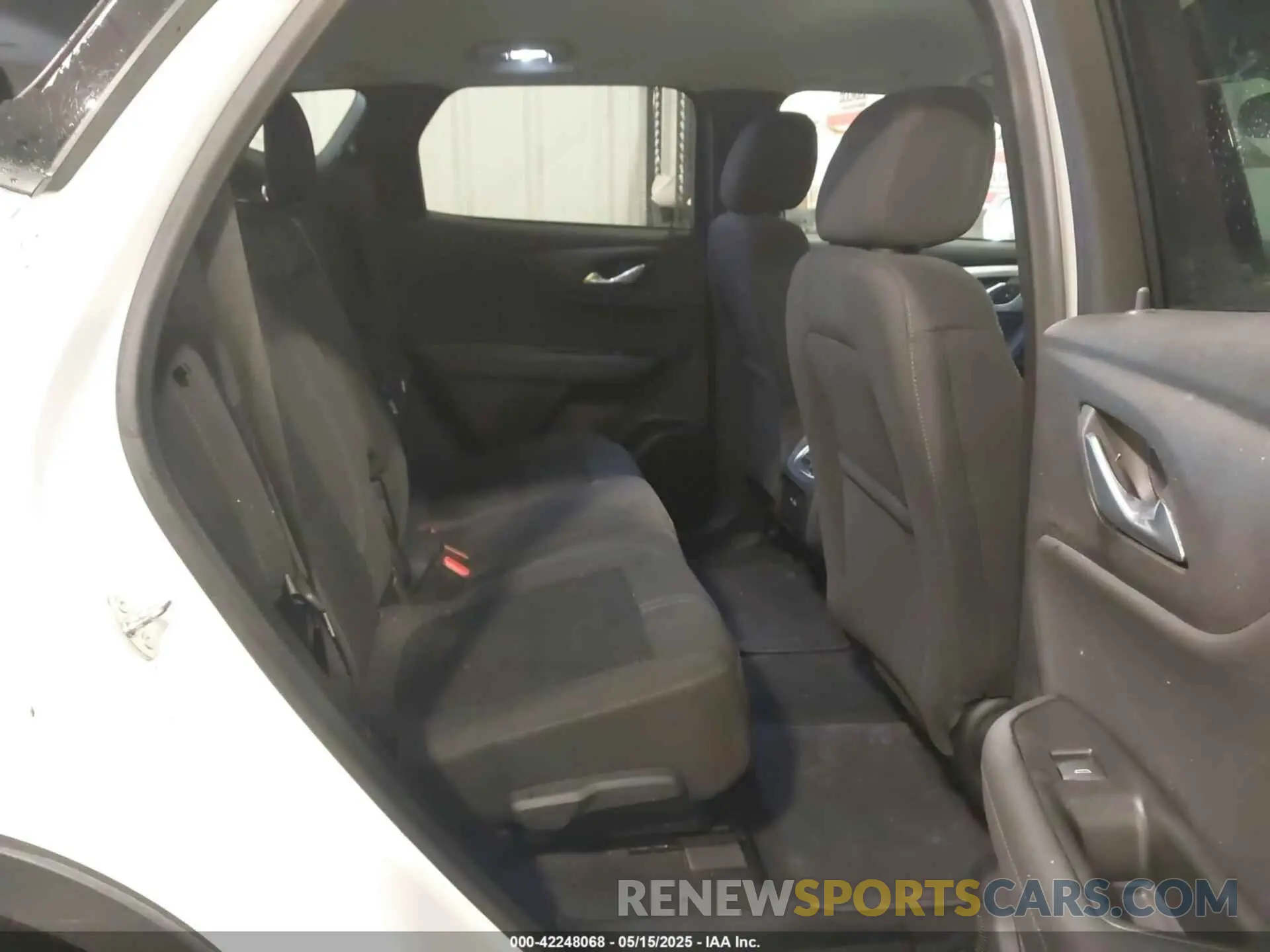 8 fotografías del automóvil dañado 3GNKBGRS2KS694189 CHEVROLET BLAZER 2019