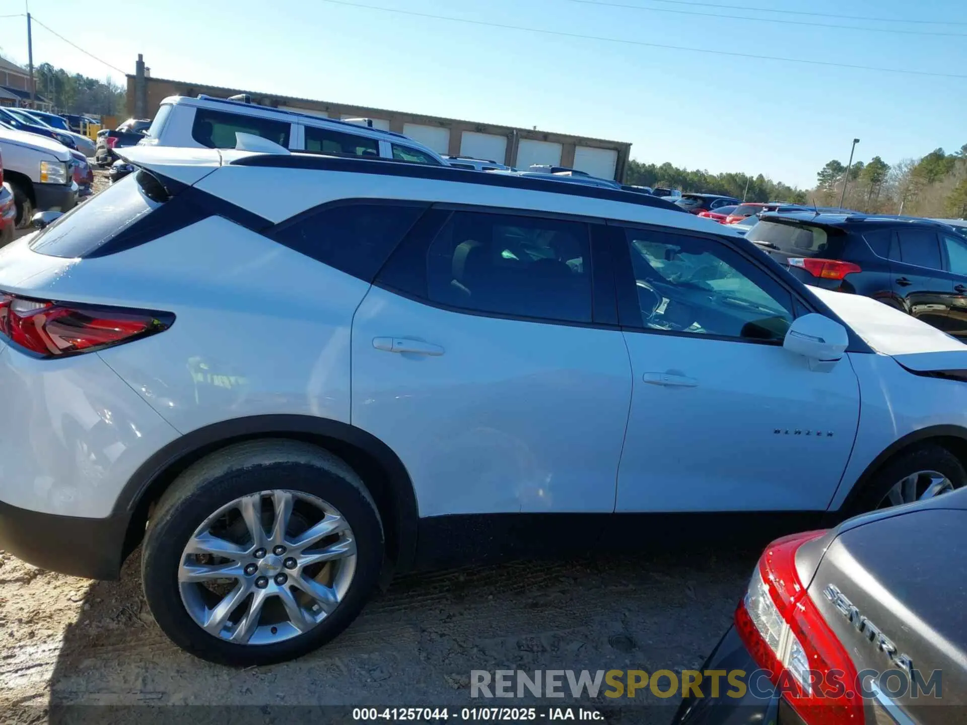 13 fotografías del automóvil dañado 3GNKBHRS0KS661570 CHEVROLET BLAZER 2019