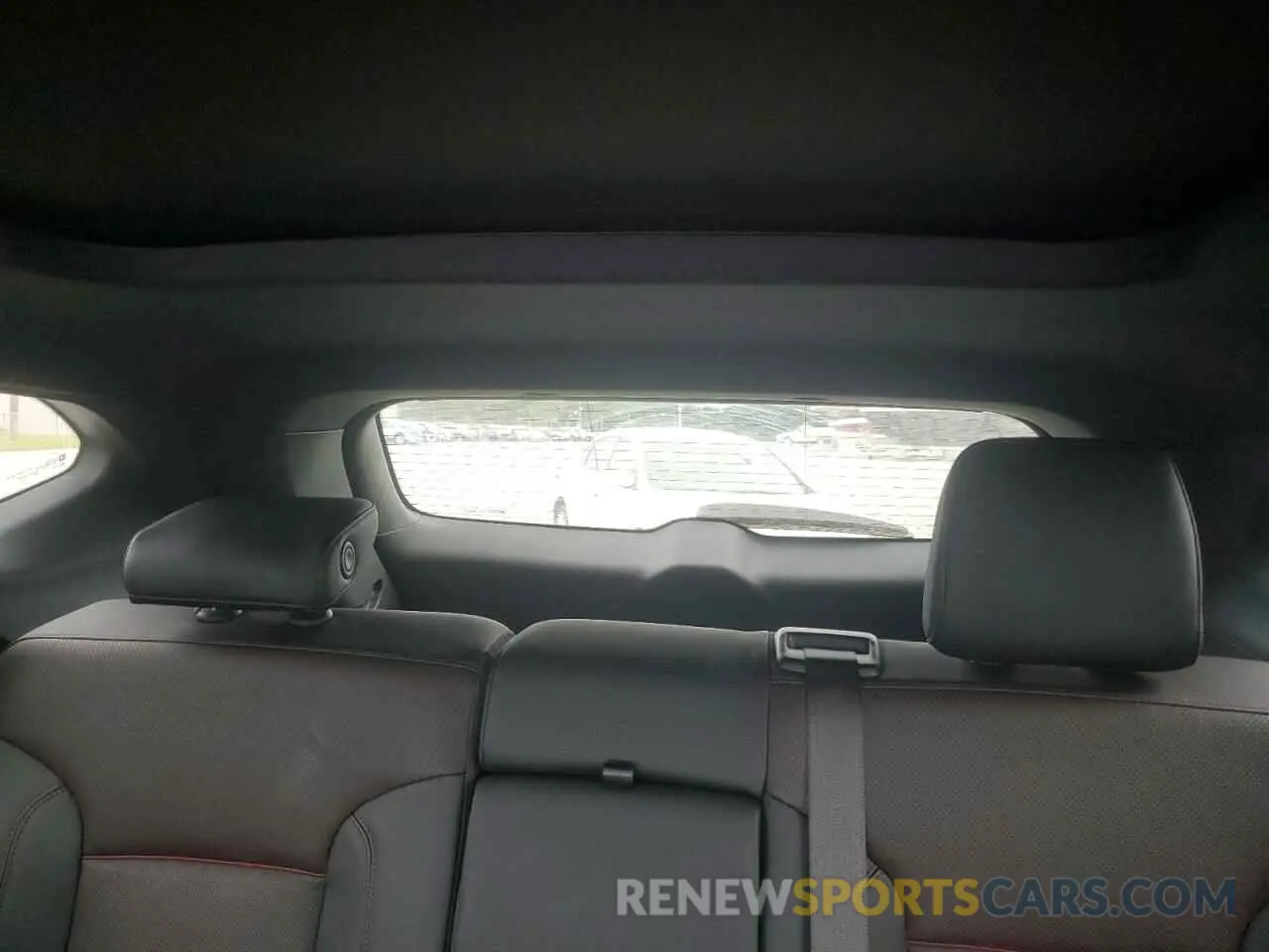 10 fotografías del automóvil dañado 3GNKBJRS7KS691785 CHEVROLET BLAZER 2019