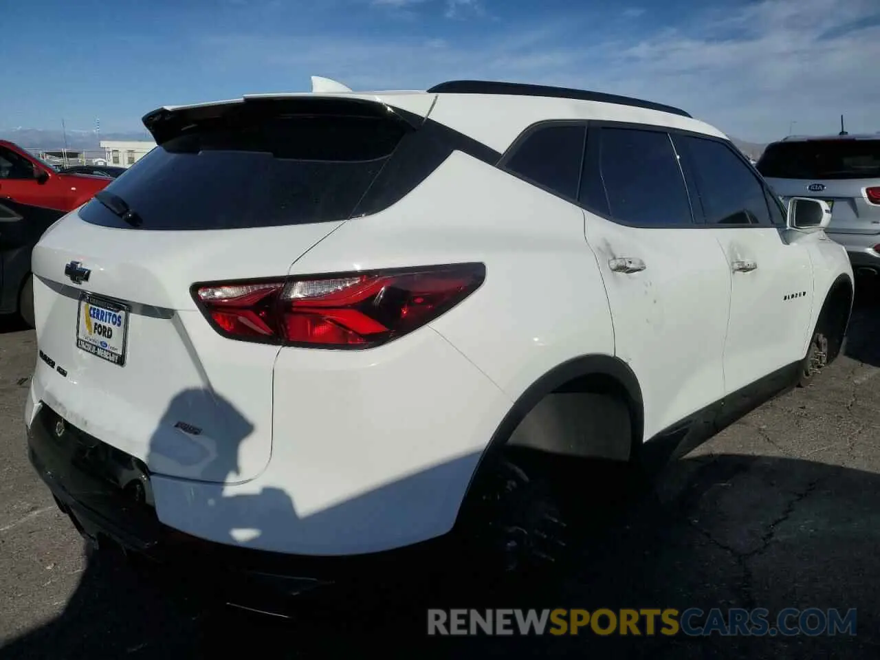 3 fotografías del automóvil dañado 3GNKBJRSXKS661583 CHEVROLET BLAZER 2019