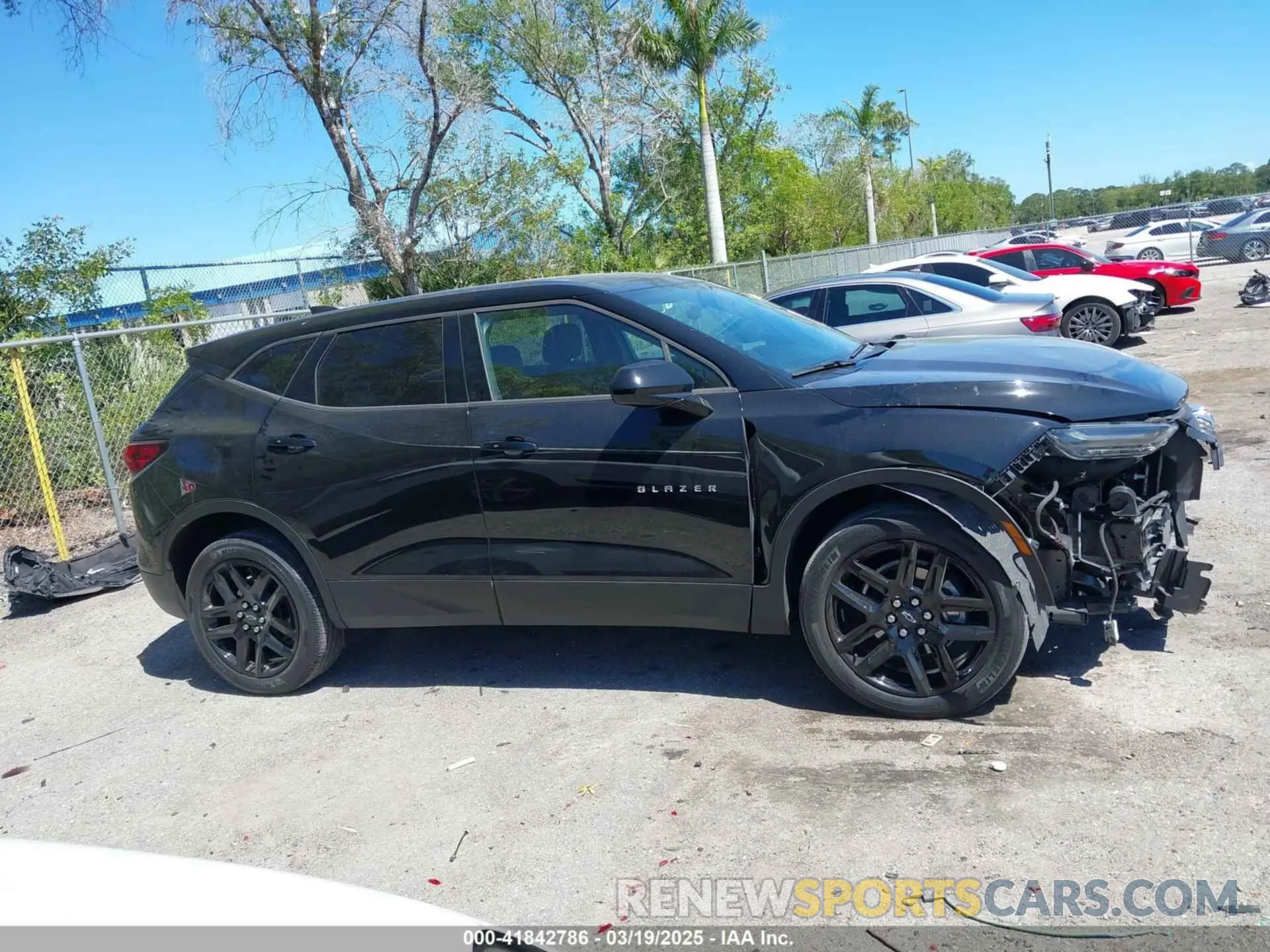 13 fotografías del automóvil dañado 3GNKBBRA1LS539080 CHEVROLET BLAZER 2020