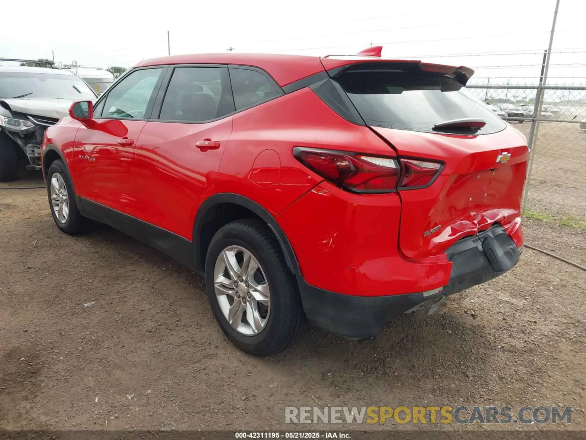 3 fotografías del automóvil dañado 3GNKBBRA2LS699128 CHEVROLET BLAZER 2020
