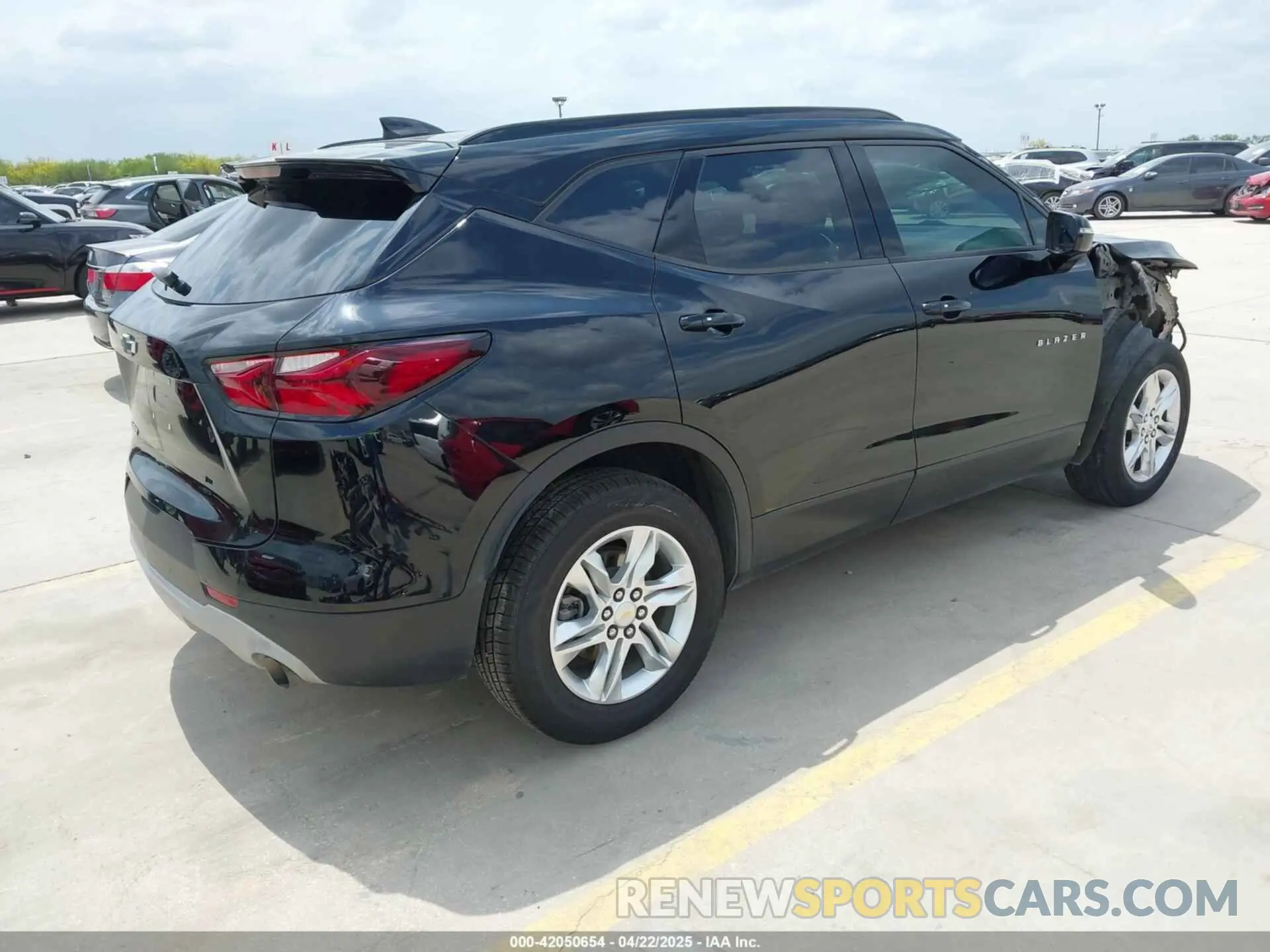 4 fotografías del automóvil dañado 3GNKBBRA3LS688235 CHEVROLET BLAZER 2020
