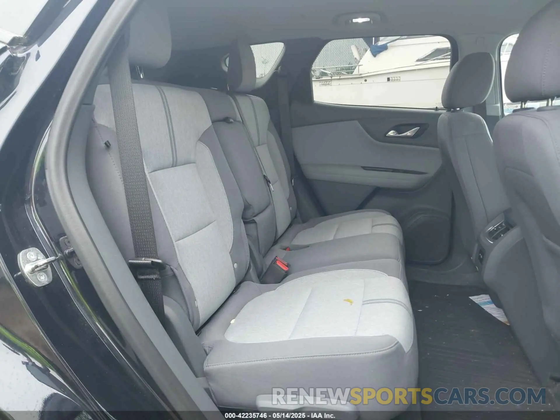 8 fotografías del automóvil dañado 3GNKBCRS0LS602359 CHEVROLET BLAZER 2020