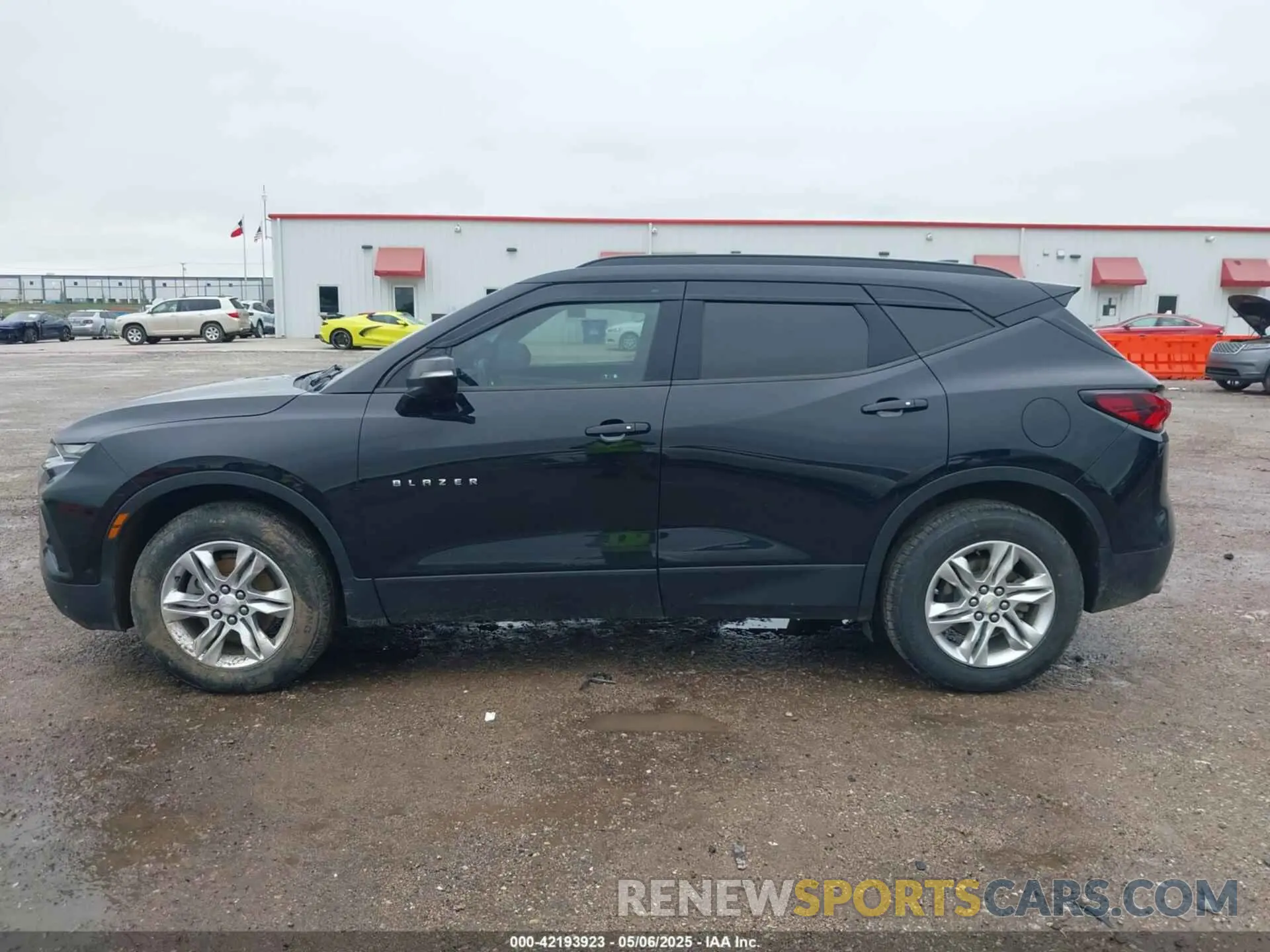 14 fotografías del automóvil dañado 3GNKBCRS0LS616603 CHEVROLET BLAZER 2020