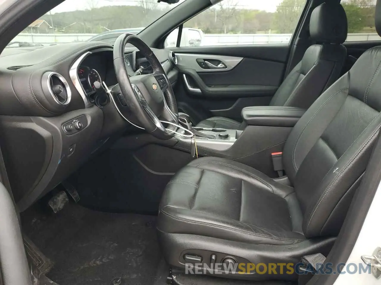 7 fotografías del automóvil dañado 3GNKBDRS2LS608427 CHEVROLET BLAZER 2020