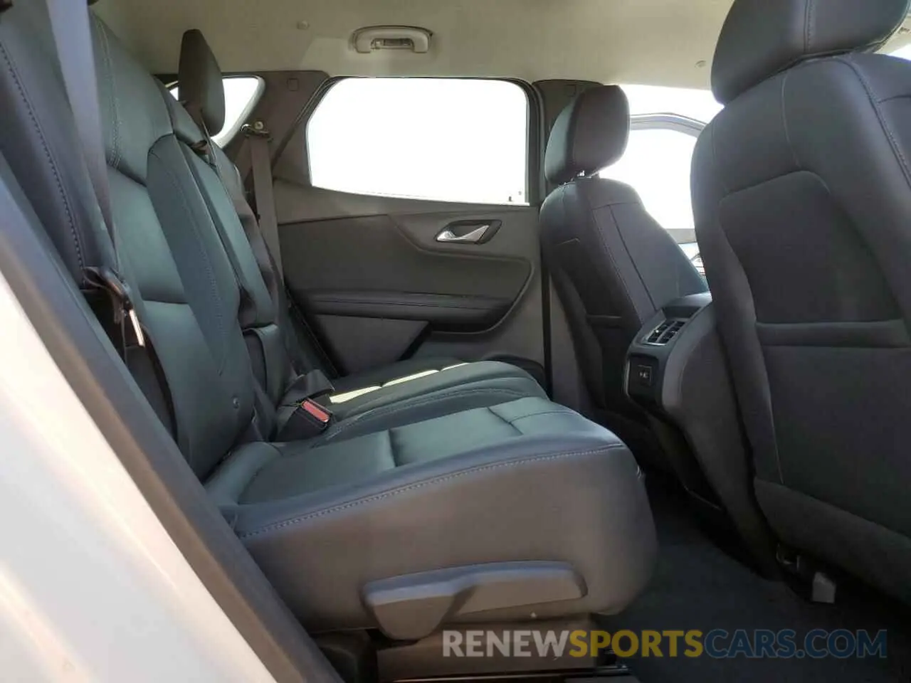 11 fotografías del automóvil dañado 3GNKBDRS3LS530997 CHEVROLET BLAZER 2020