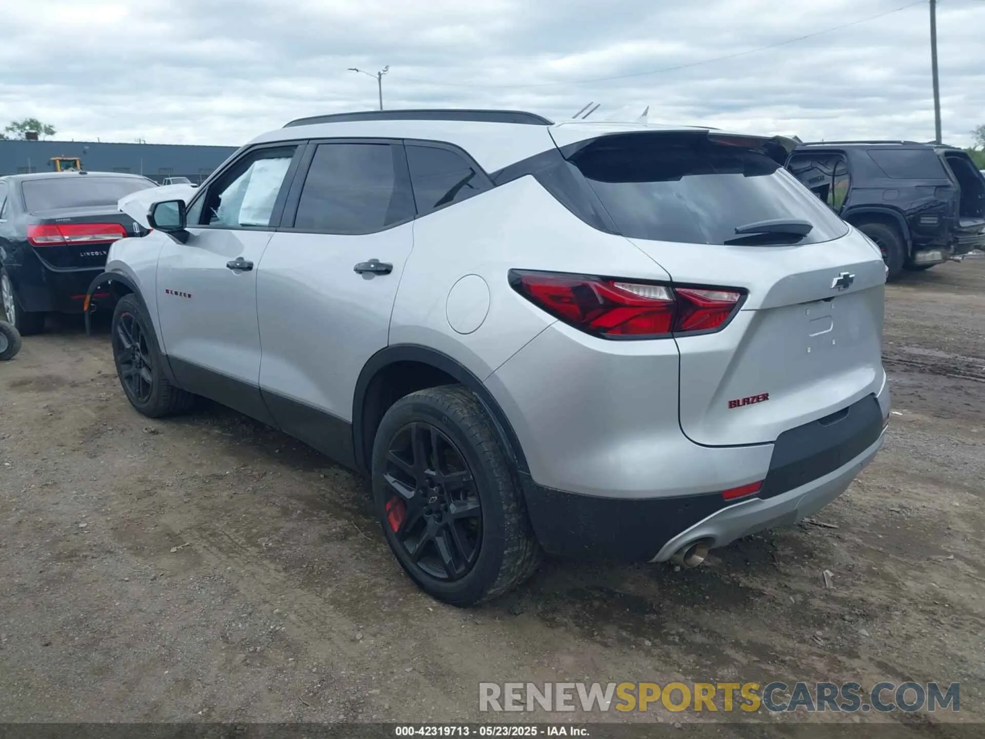 3 fotografías del automóvil dañado 3GNKBDRS9LS607288 CHEVROLET BLAZER 2020