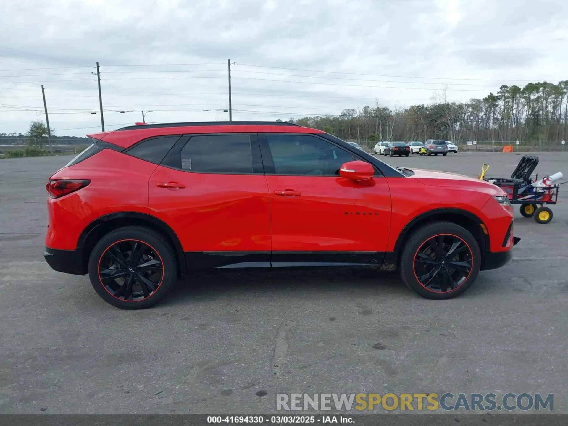 13 fotografías del automóvil dañado 3GNKBERS5LS665940 CHEVROLET BLAZER 2020