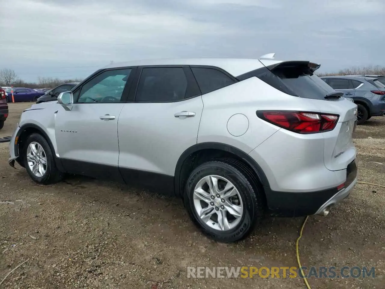 2 fotografías del automóvil dañado 3GNKBHRS1LS618065 CHEVROLET BLAZER 2020