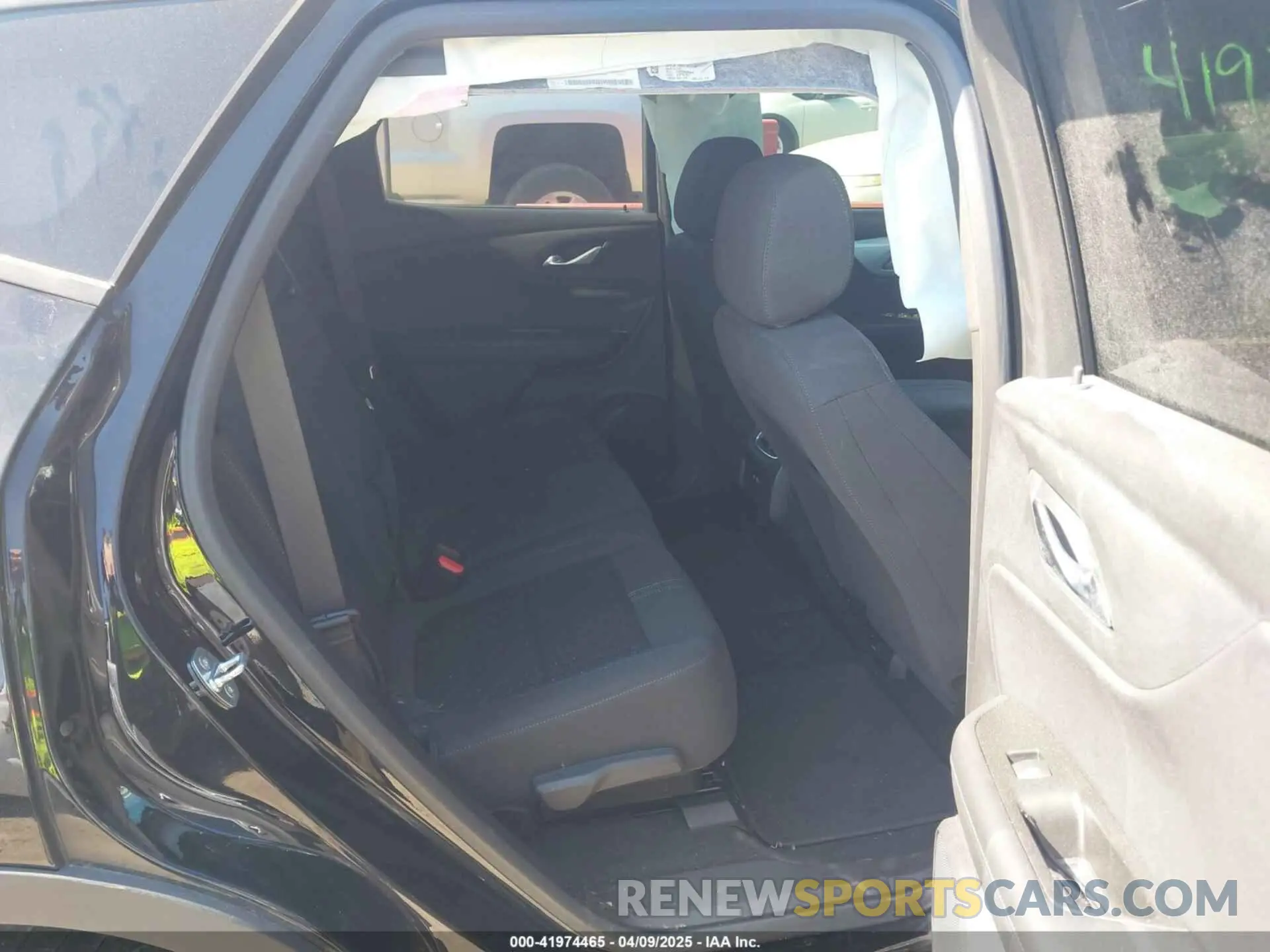 8 fotografías del automóvil dañado 3GNKBHRS6LS726276 CHEVROLET BLAZER 2020