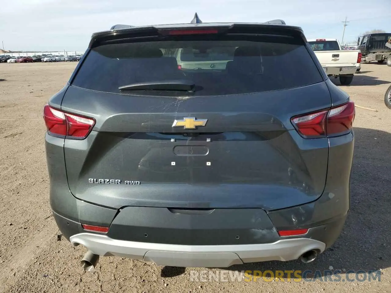 6 fotografías del automóvil dañado 3GNKBJRS2LS580336 CHEVROLET BLAZER 2020