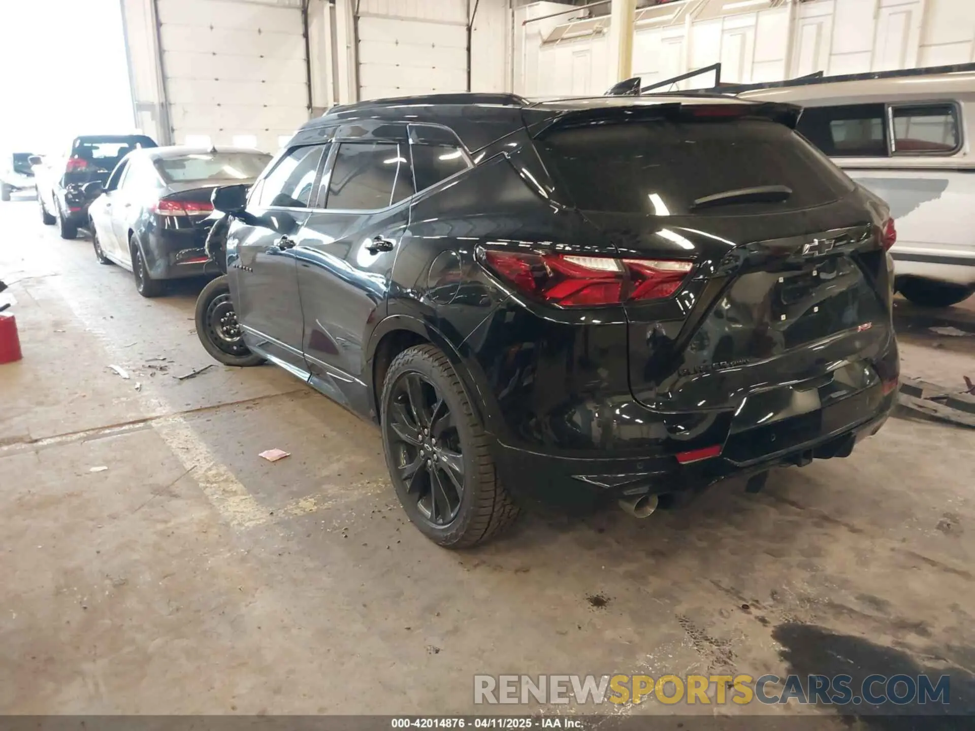 3 fotografías del automóvil dañado 3GNKBKRS0LS547342 CHEVROLET BLAZER 2020