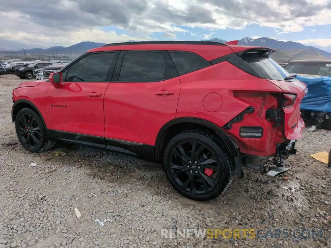 2 fotografías del automóvil dañado 3GNKBKRS4LS665605 CHEVROLET BLAZER 2020