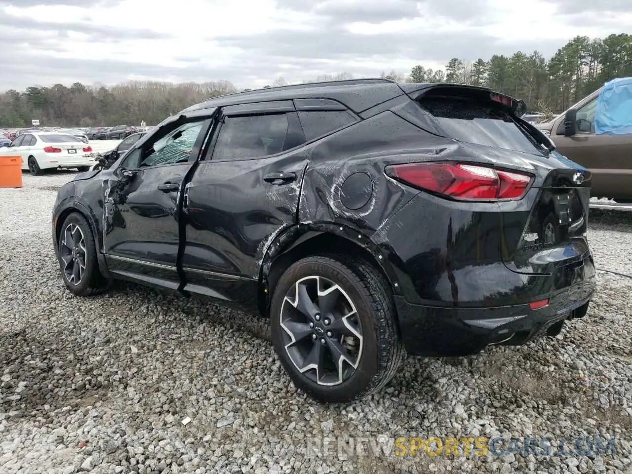 2 fotografías del automóvil dañado 3GNKBKRS5LS686124 CHEVROLET BLAZER 2020