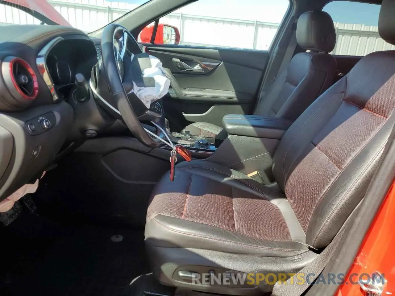 7 fotografías del automóvil dañado 3GNKBKRS8LS551946 CHEVROLET BLAZER 2020