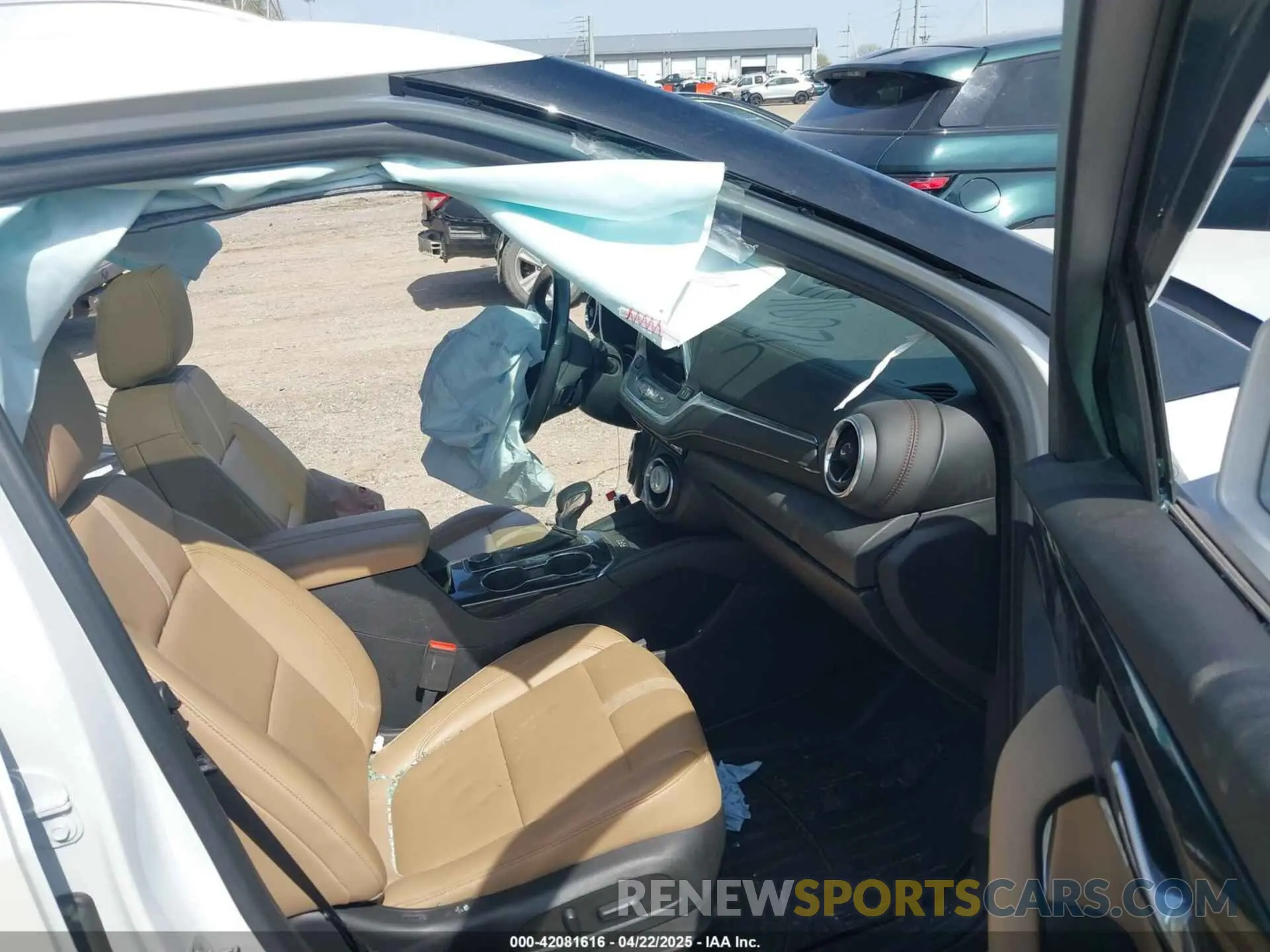 5 fotografías del automóvil dañado 3GNKBLRS9LS559060 CHEVROLET BLAZER 2020