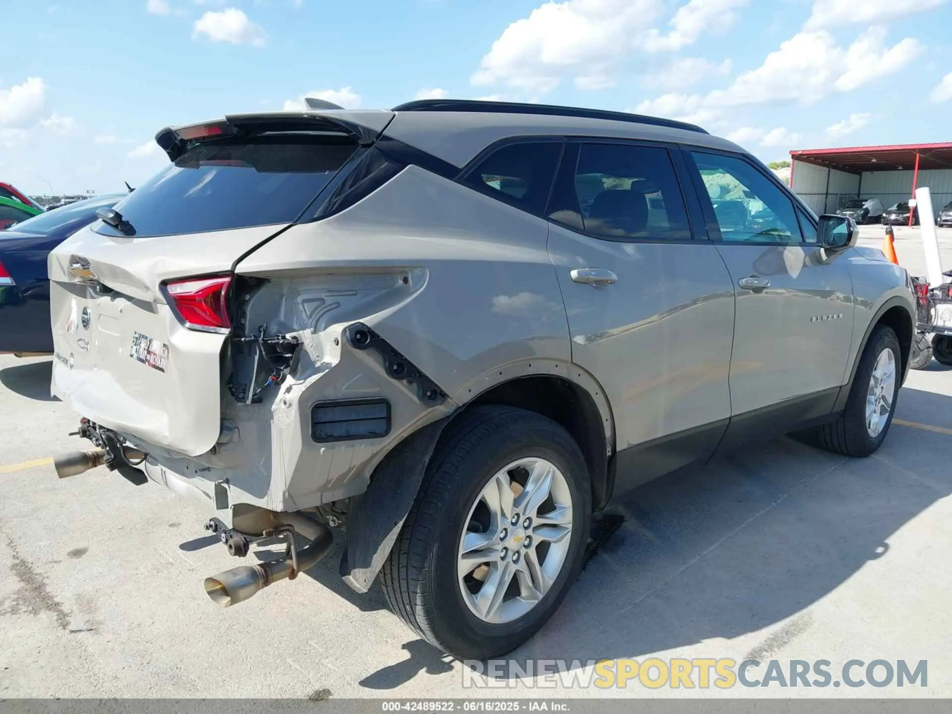 4 fotografías del automóvil dañado 3GNKBBRA2MS560439 CHEVROLET BLAZER 2021