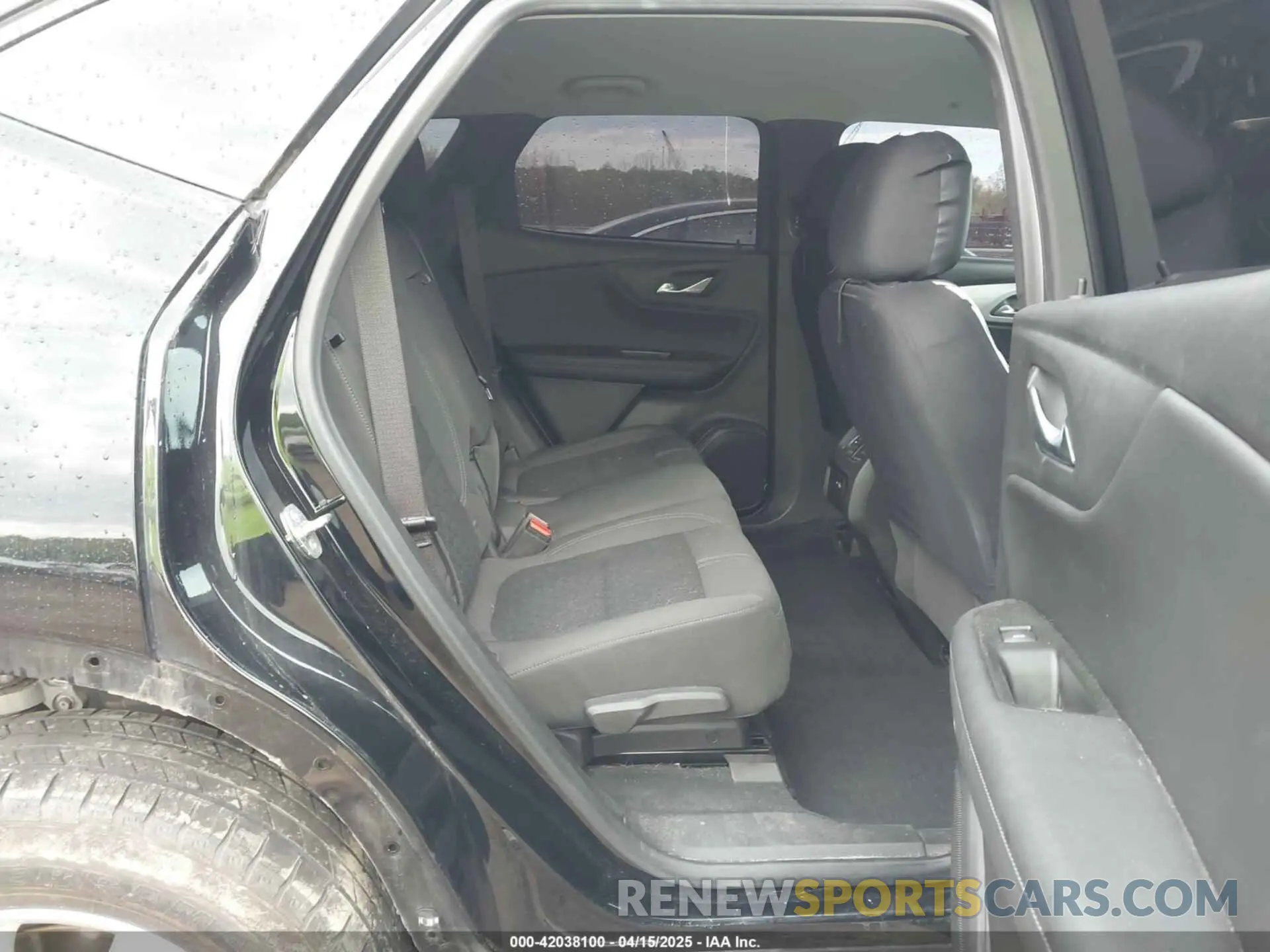 8 fotografías del automóvil dañado 3GNKBBRA7MS586082 CHEVROLET BLAZER 2021