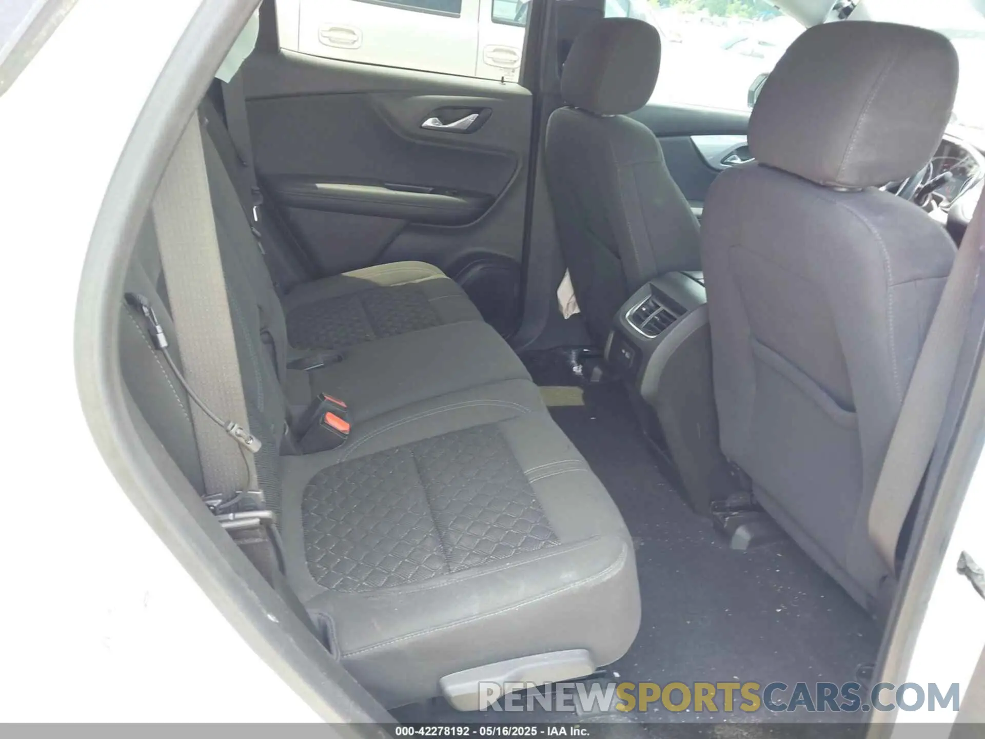 8 fotografías del automóvil dañado 3GNKBBRA9MS509987 CHEVROLET BLAZER 2021