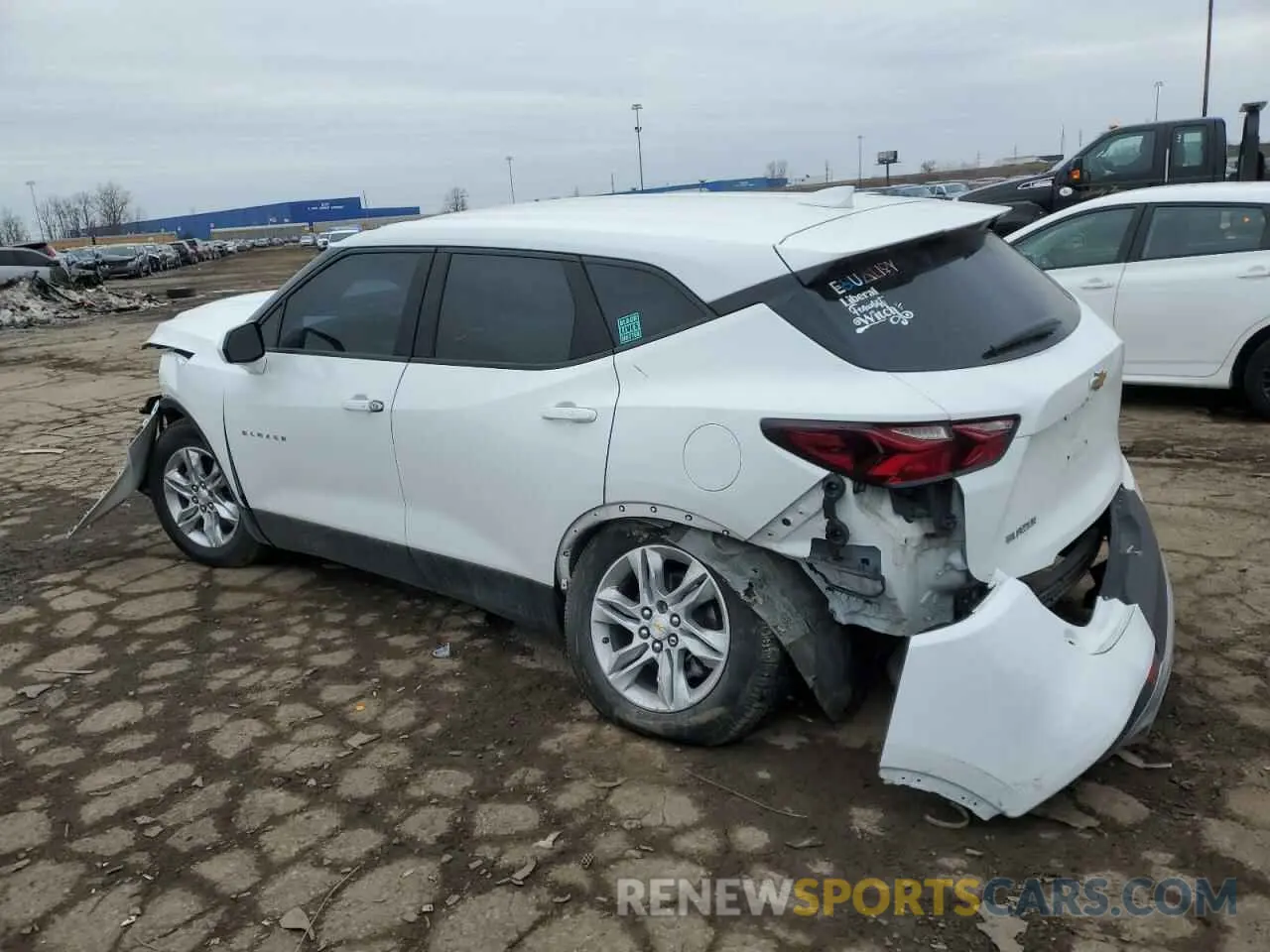 2 fotografías del automóvil dañado 3GNKBBRA9MS512470 CHEVROLET BLAZER 2021