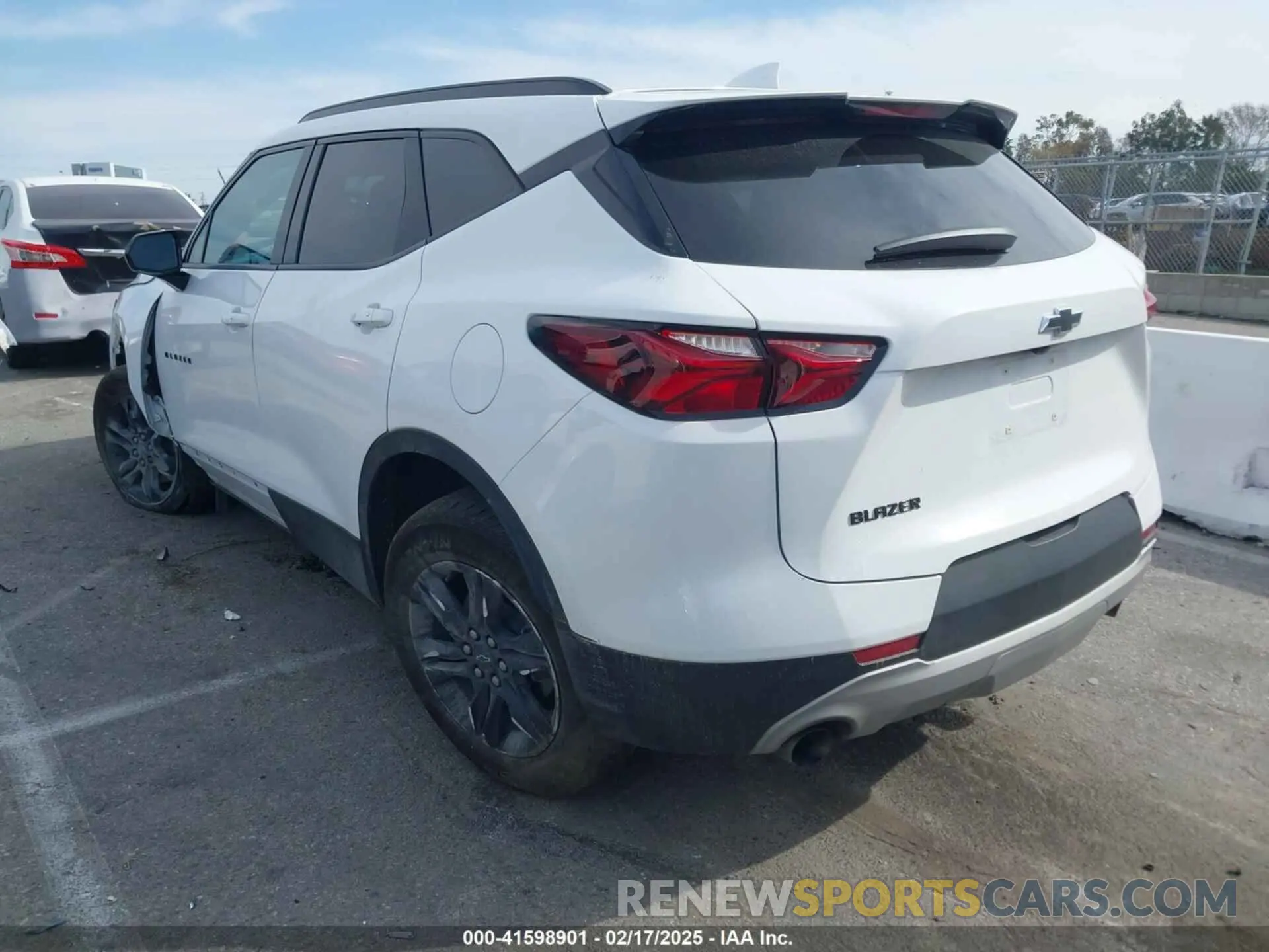 3 fotografías del automóvil dañado 3GNKBBRAXMS569647 CHEVROLET BLAZER 2021