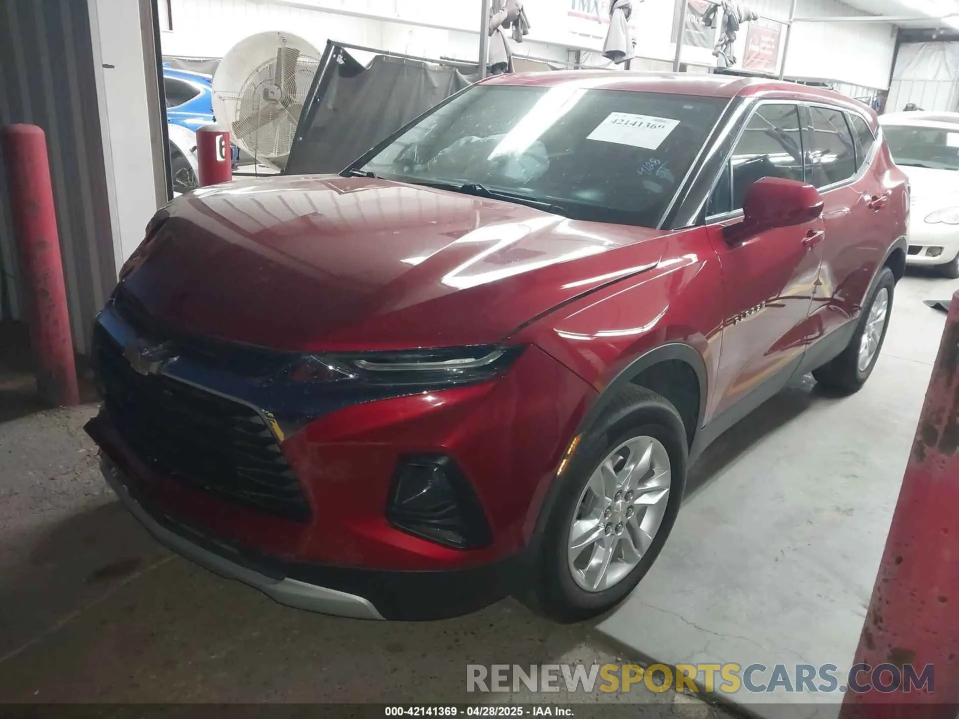 2 fotografías del automóvil dañado 3GNKBBRAXMS573326 CHEVROLET BLAZER 2021