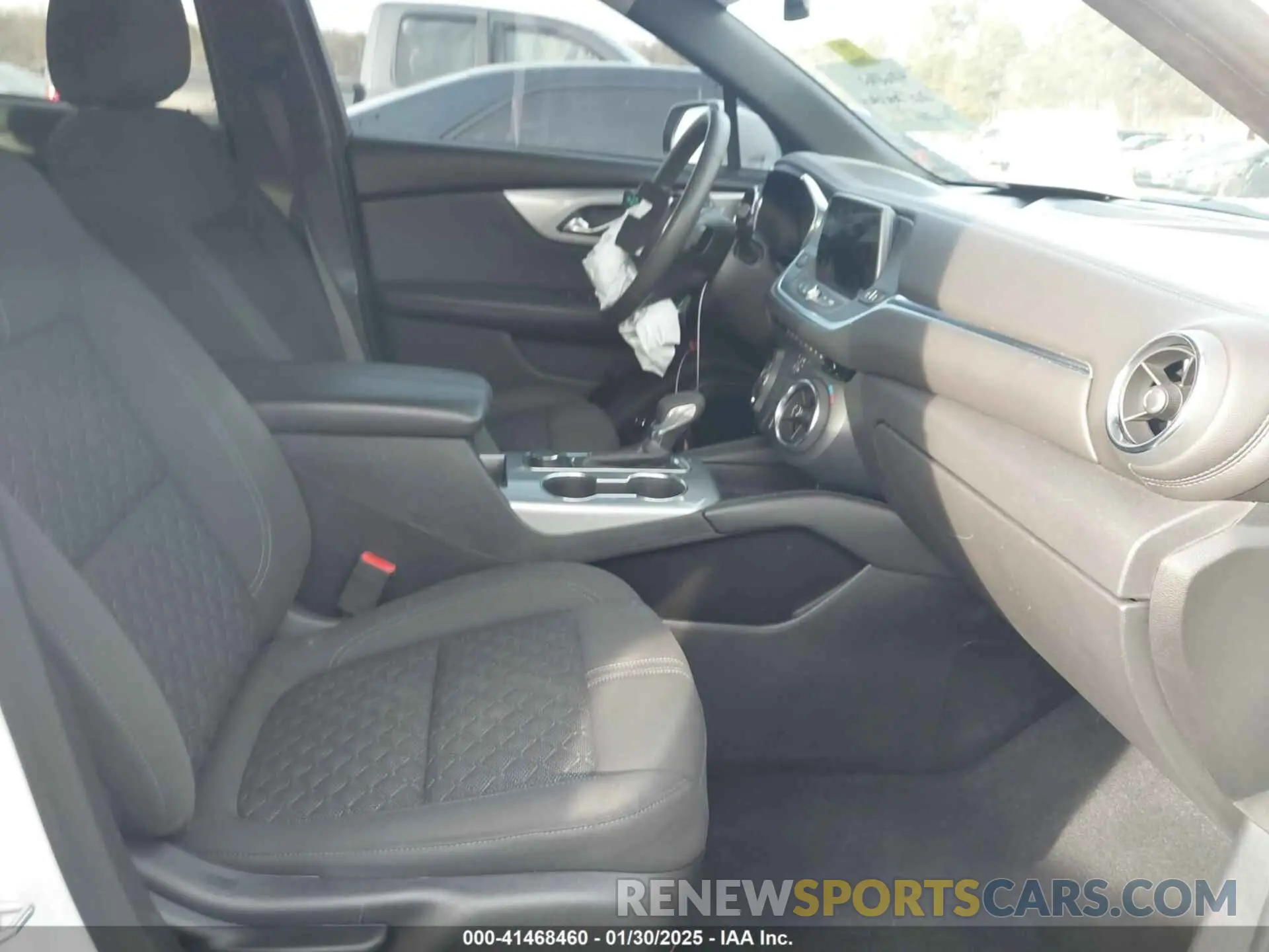 5 fotografías del automóvil dañado 3GNKBCR45MS572360 CHEVROLET BLAZER 2021