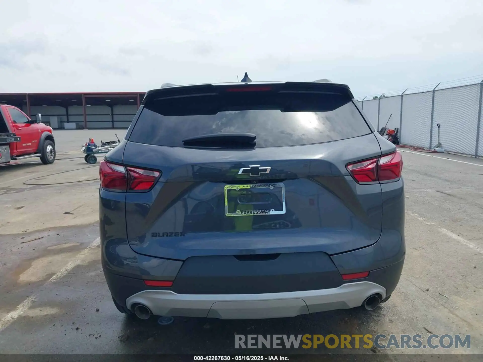 16 fotografías del automóvil dañado 3GNKBCRS0MS584432 CHEVROLET BLAZER 2021
