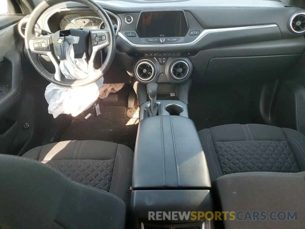 8 fotografías del automóvil dañado 3GNKBCRS1MS527396 CHEVROLET BLAZER 2021