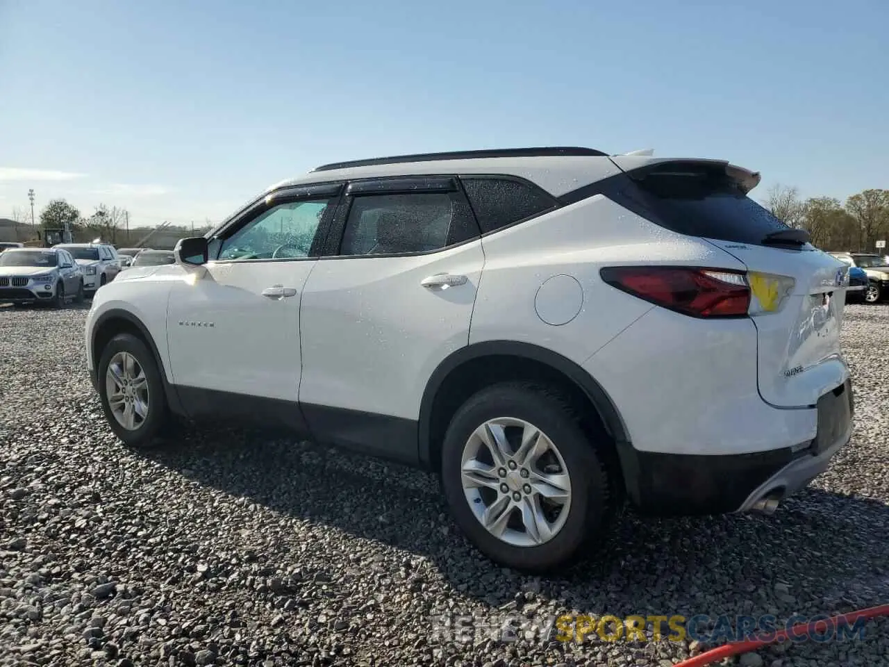 2 fotografías del automóvil dañado 3GNKBCRS4MS539767 CHEVROLET BLAZER 2021
