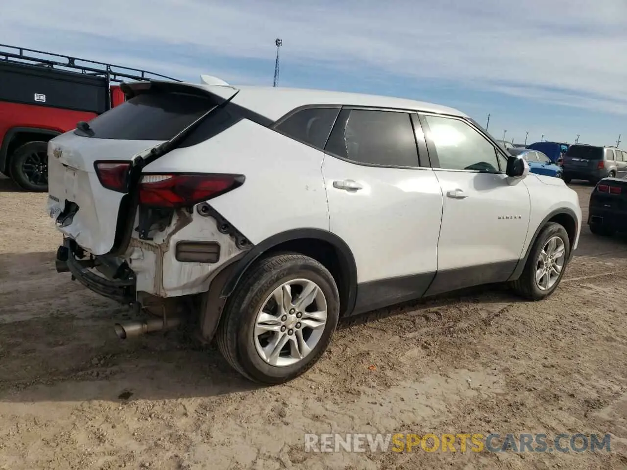 3 fotografías del automóvil dañado 3GNKBCRS7MS503071 CHEVROLET BLAZER 2021