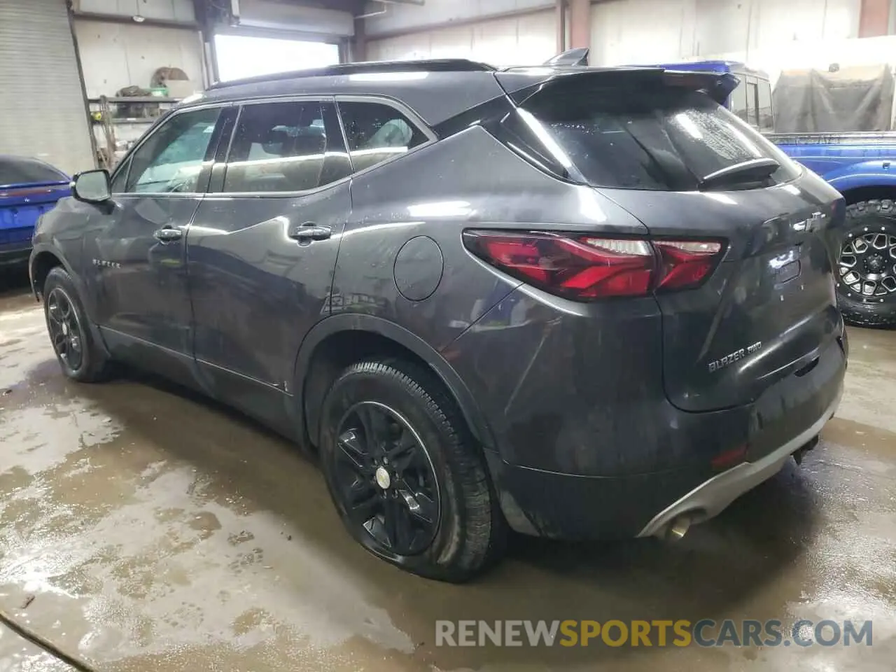 2 fotografías del automóvil dañado 3GNKBHR46MS522760 CHEVROLET BLAZER 2021