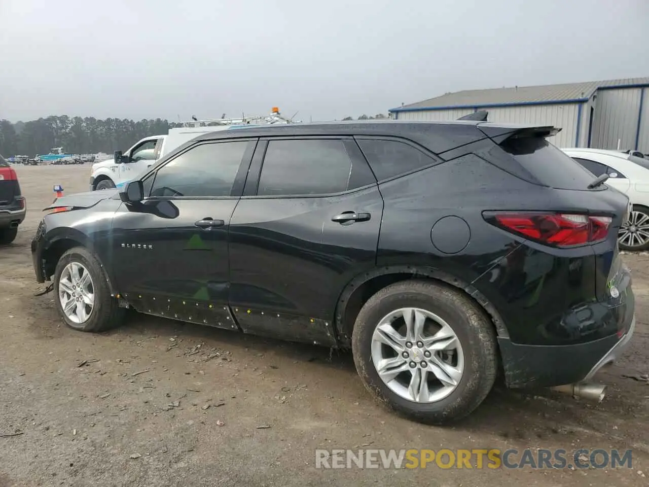 2 fotografías del automóvil dañado 3GNKBHRS6MS514592 CHEVROLET BLAZER 2021