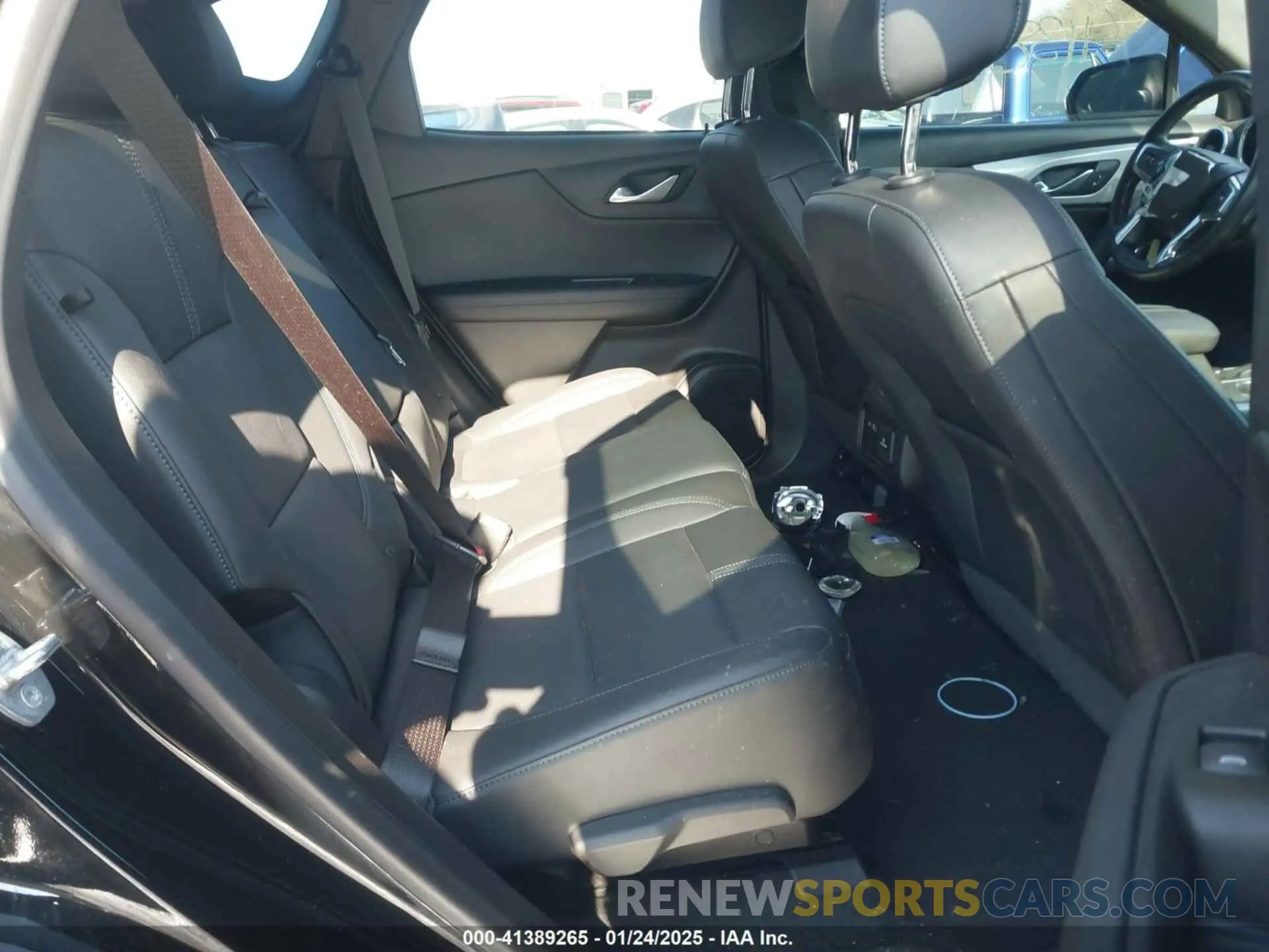 8 fotografías del automóvil dañado 3GNKBJRS3MS517151 CHEVROLET BLAZER 2021
