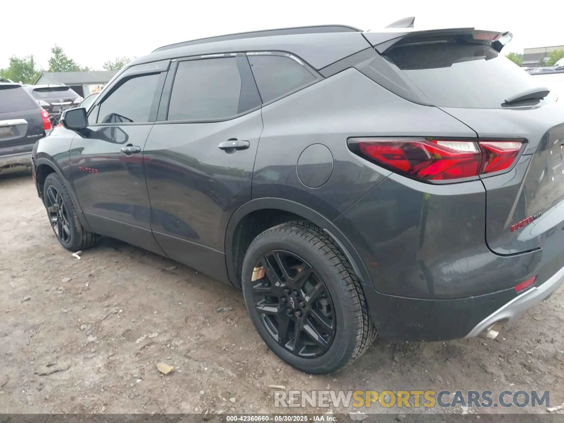15 fotografías del automóvil dañado 3GNKBJRS7MS562738 CHEVROLET BLAZER 2021