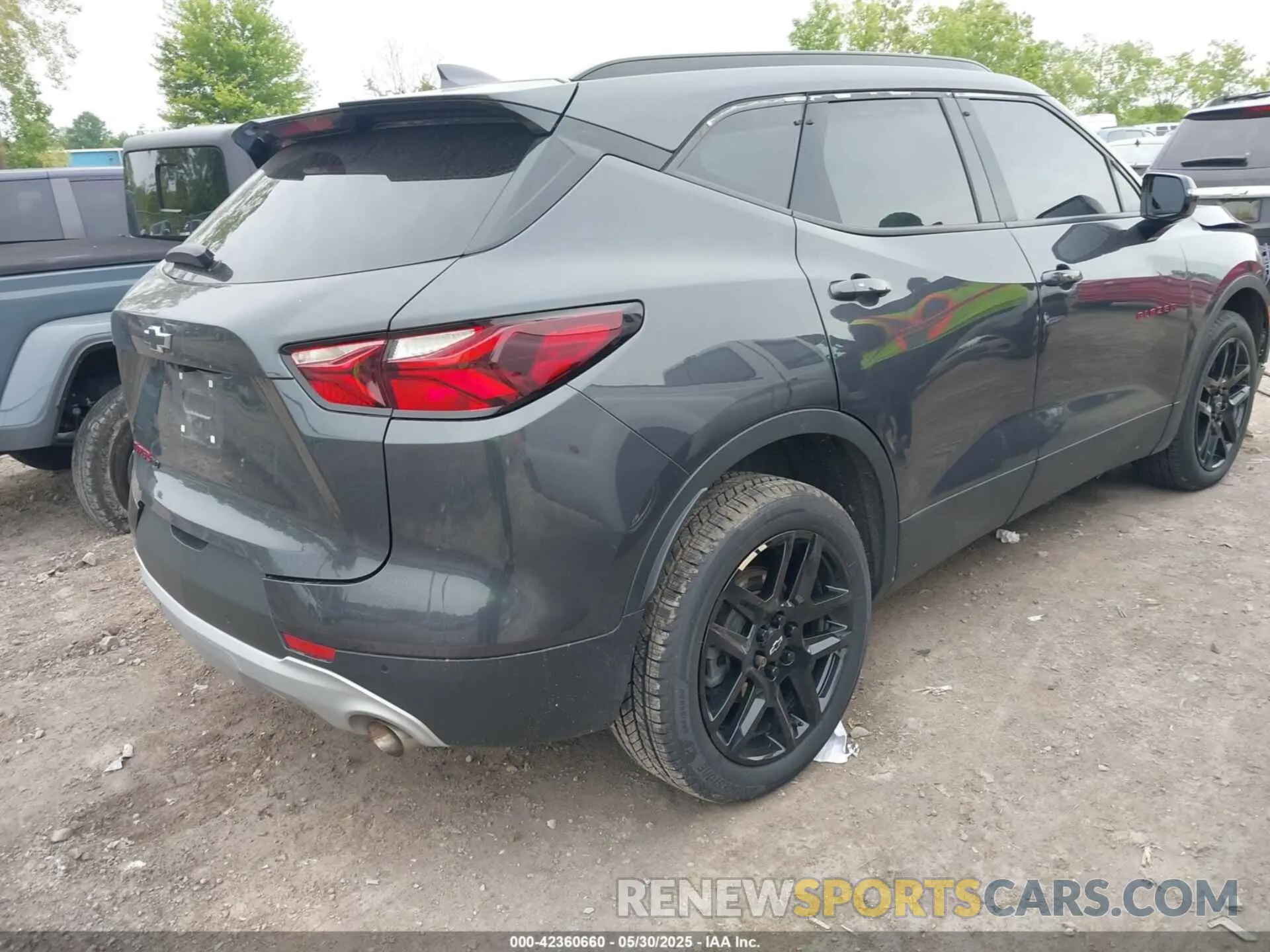 4 fotografías del automóvil dañado 3GNKBJRS7MS562738 CHEVROLET BLAZER 2021
