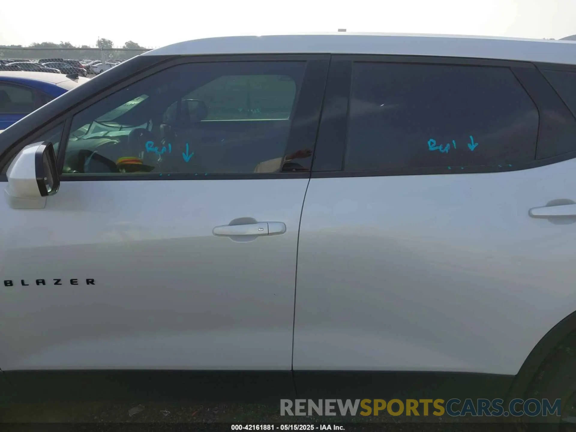 14 fotografías del automóvil dañado 3GNKBCR46NS124307 CHEVROLET BLAZER 2022