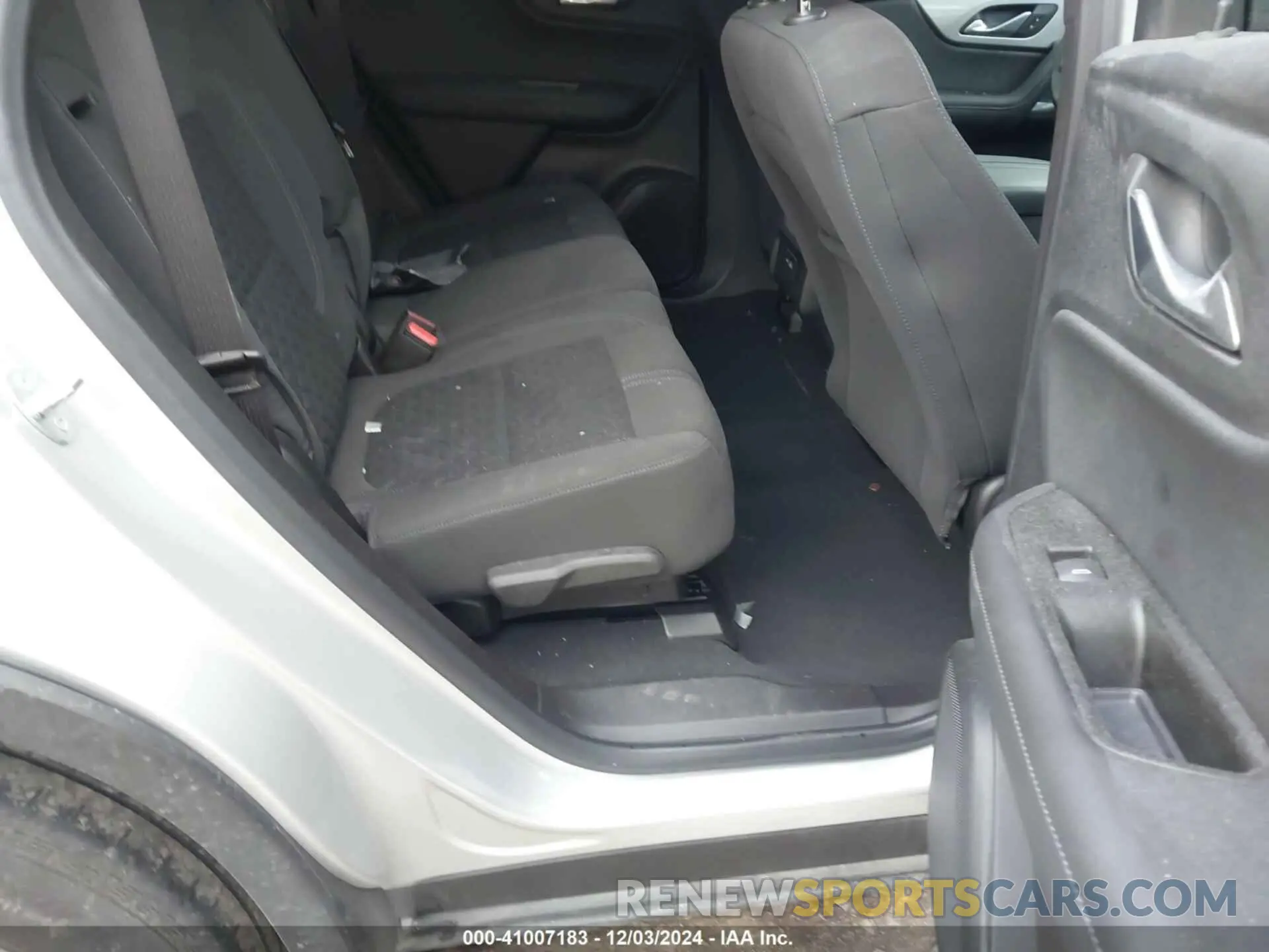 8 fotografías del automóvil dañado 3GNKBCR46NS166332 CHEVROLET BLAZER 2022