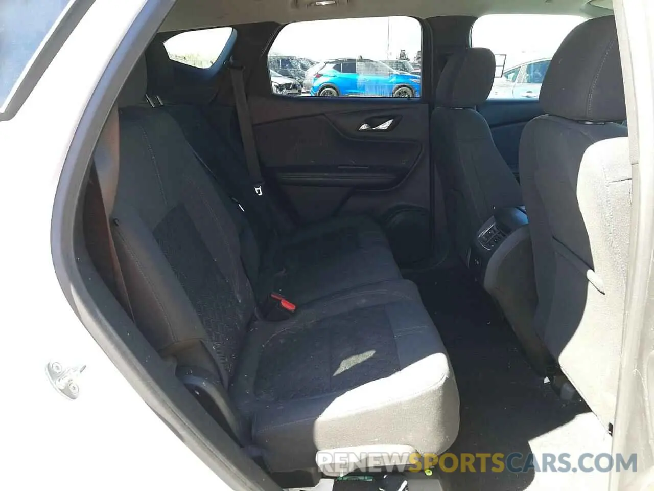 11 fotografías del automóvil dañado 3GNKBCR47NS130360 CHEVROLET BLAZER 2022